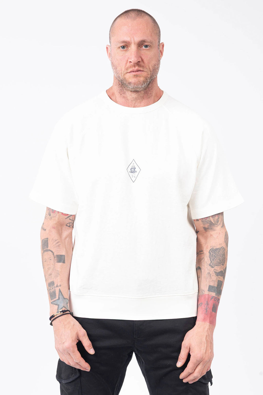 C.P. Company, Mens T-Shirt, Gauze White 103, Chest Printed Logo, British Saylor, White Print, Shor Sleeves, Ribbed Hem and Neck, 100% Organic Cotton, Massimo Osti, Chester Perry, Front Portrait. 