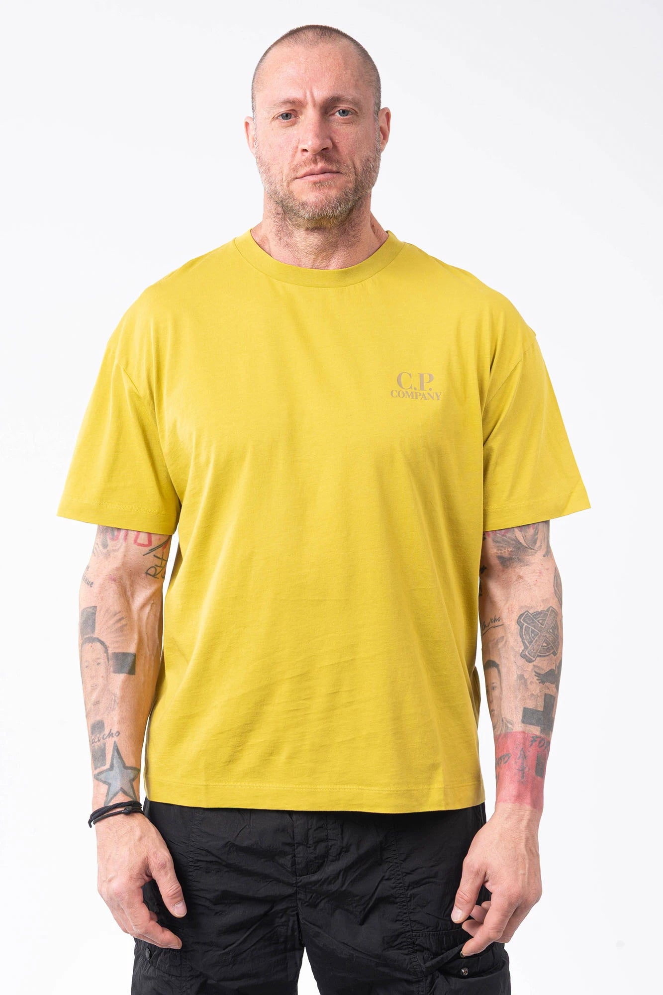 C.P. Company, Mens T-Shirt, Black 999, Chest and Back Print, Short Sleeves, Ribbed Hems and Neck, Crew Neck, Grey logo print, Breathable, Massimo Osti, Chester Perry, British Saylor, Front Portrait. 