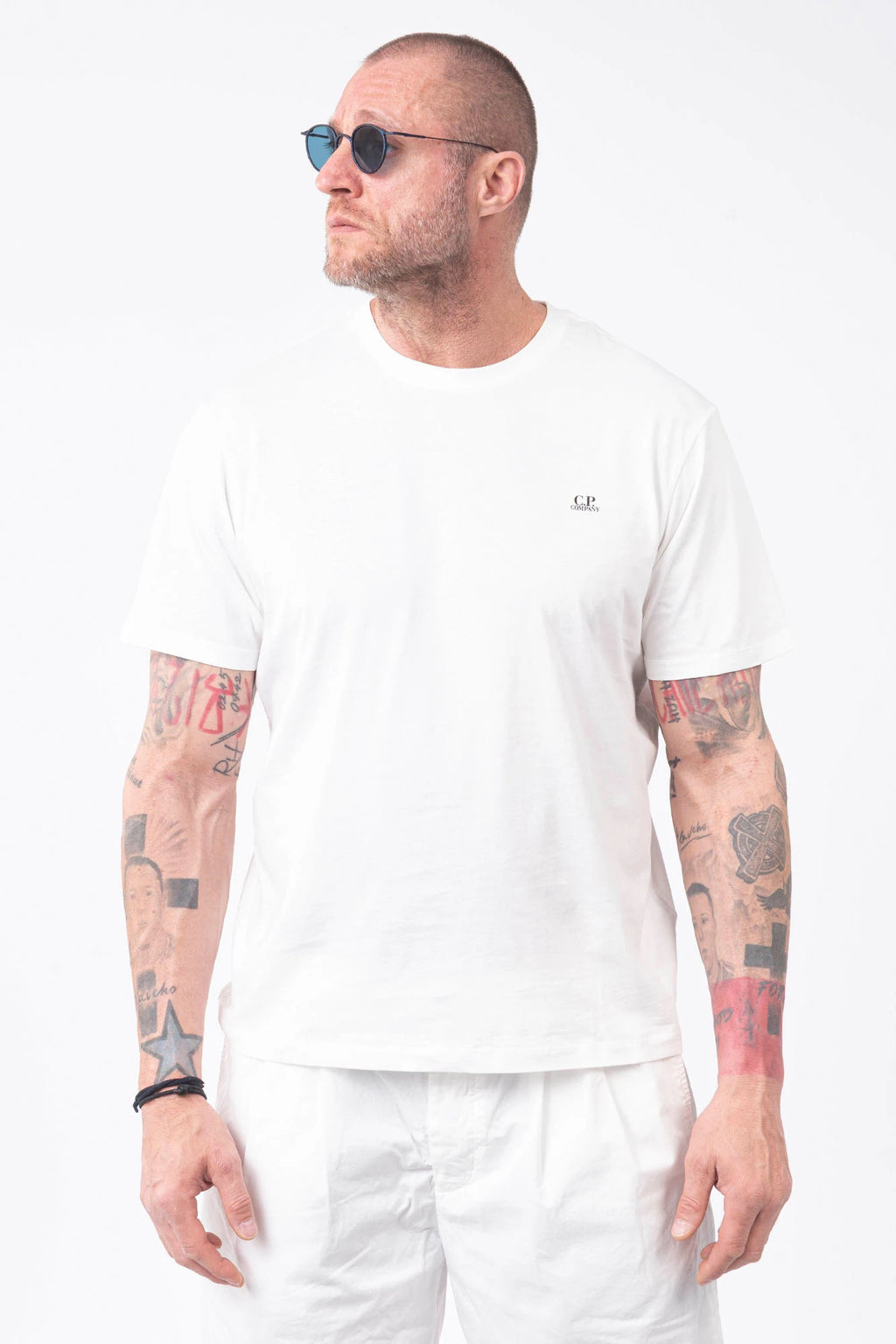 C.P. Company, Mens T-Shirt, Gauze White 103, 100% Organic Cotton, Short Sleeves, Round Neck, Crew Neck, Chest Logo Print, Back Goggles Print, Lightweight, Breathable, Massimo Osti, Chester Perry, British Saylor, Front Portrait. 