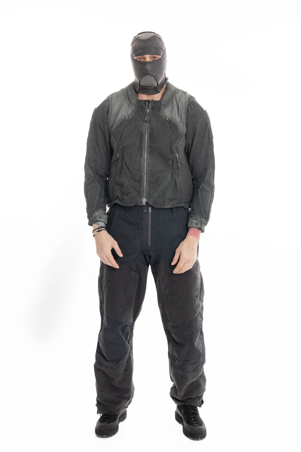 Hamcus, Mens Jacket, Dark Grey, Grey, Multicolor, Garment-Dyed, Detachable Sleeves, Adjustable Cuffs, Skimask, Module Construction, Wearable Sponge Panels, Side Zip Pockets, Multiple Zippers, Multiple Pockets, Full Body Front View. 
