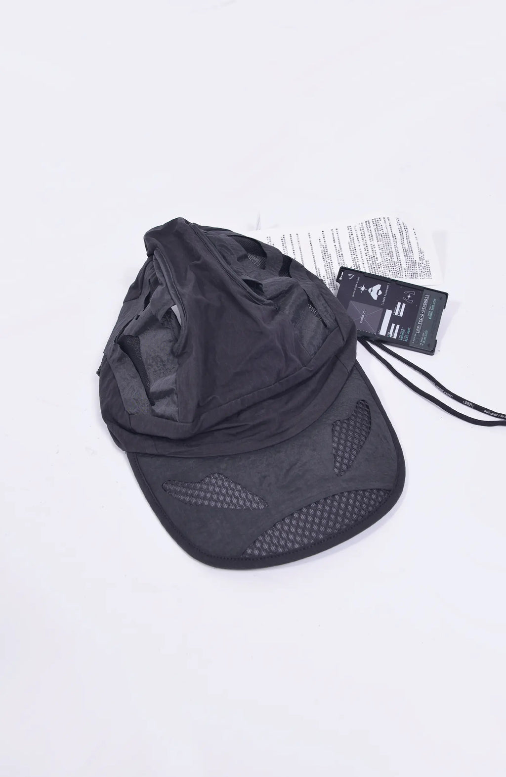 Hamcus, Mens Cap, Black, Grey, Mesh, Breathability Holes, Laser Cut, Fidlock Adjustment Buckle, Ventilated, Breathable, Top-Down View. 