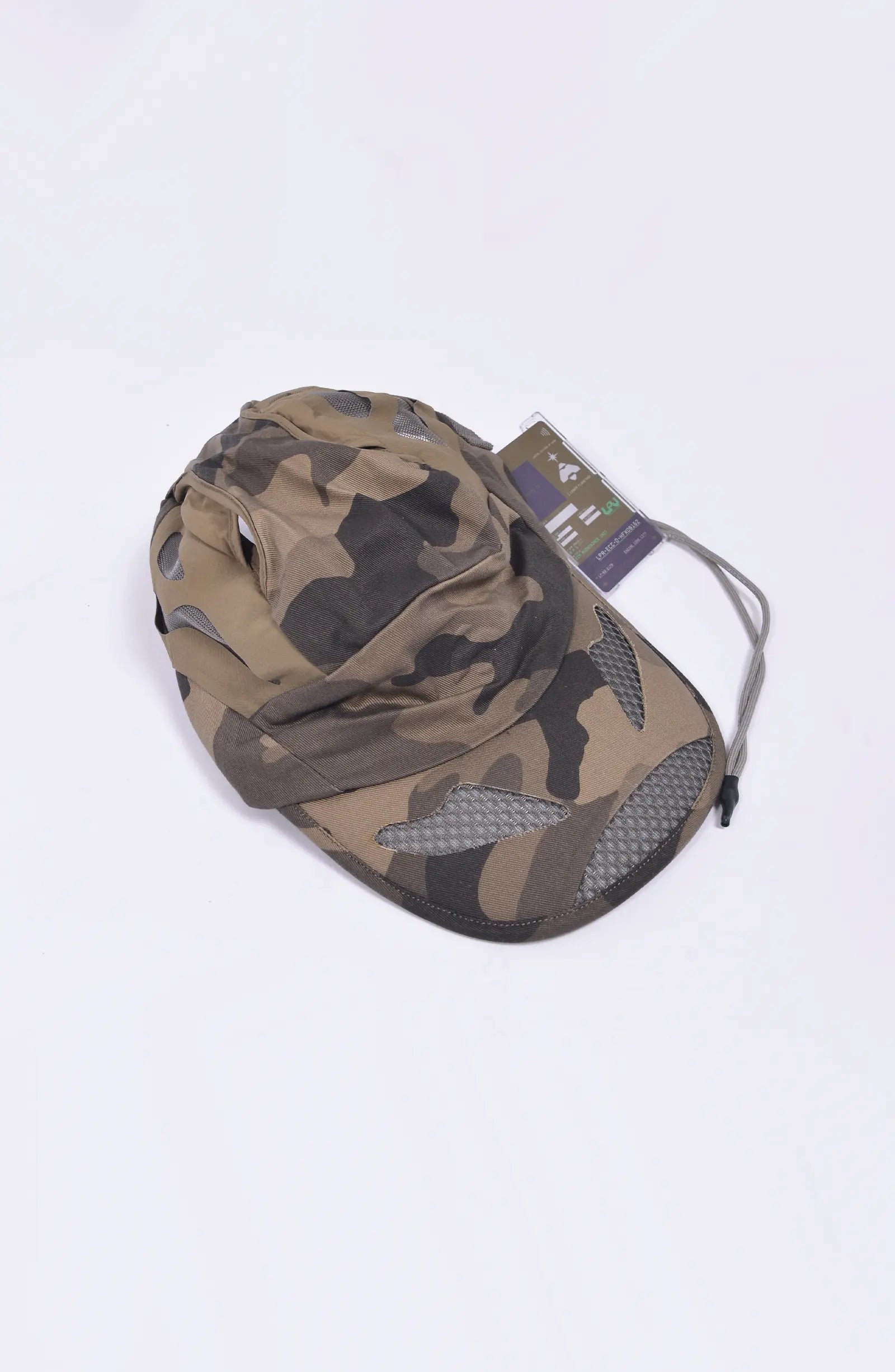 Hamcus, Mens Cap, Camo, Brown, Beige, Mesh, Breathability Holes, Laser Cut, Fidlock Adjustment Buckle, Ventilated, Breathable, Top-Down View. 