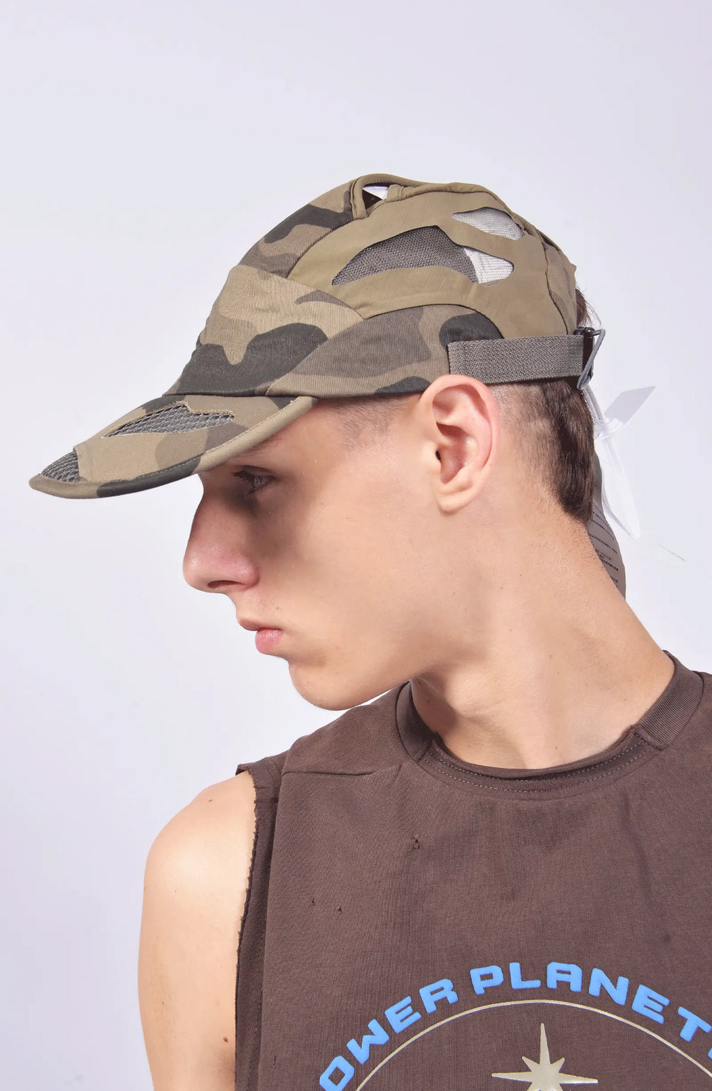 Hamcus, Mens Cap, Camo, Brown, Beige, Mesh, Breathability Holes, Laser Cut, Fidlock Adjustment Buckle, Ventilated, Breathable, Side View. 