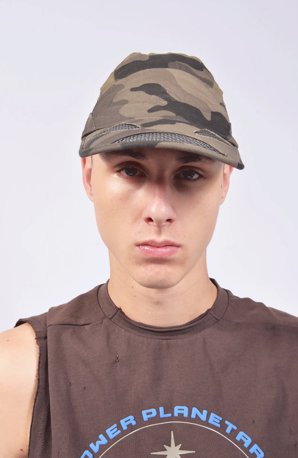 Hamcus, Mens Cap, Camo, Brown, Beige, Mesh, Breathability Holes, Laser Cut, Fidlock Adjustment Buckle, Ventilated, Breathable, Front Portrait. 