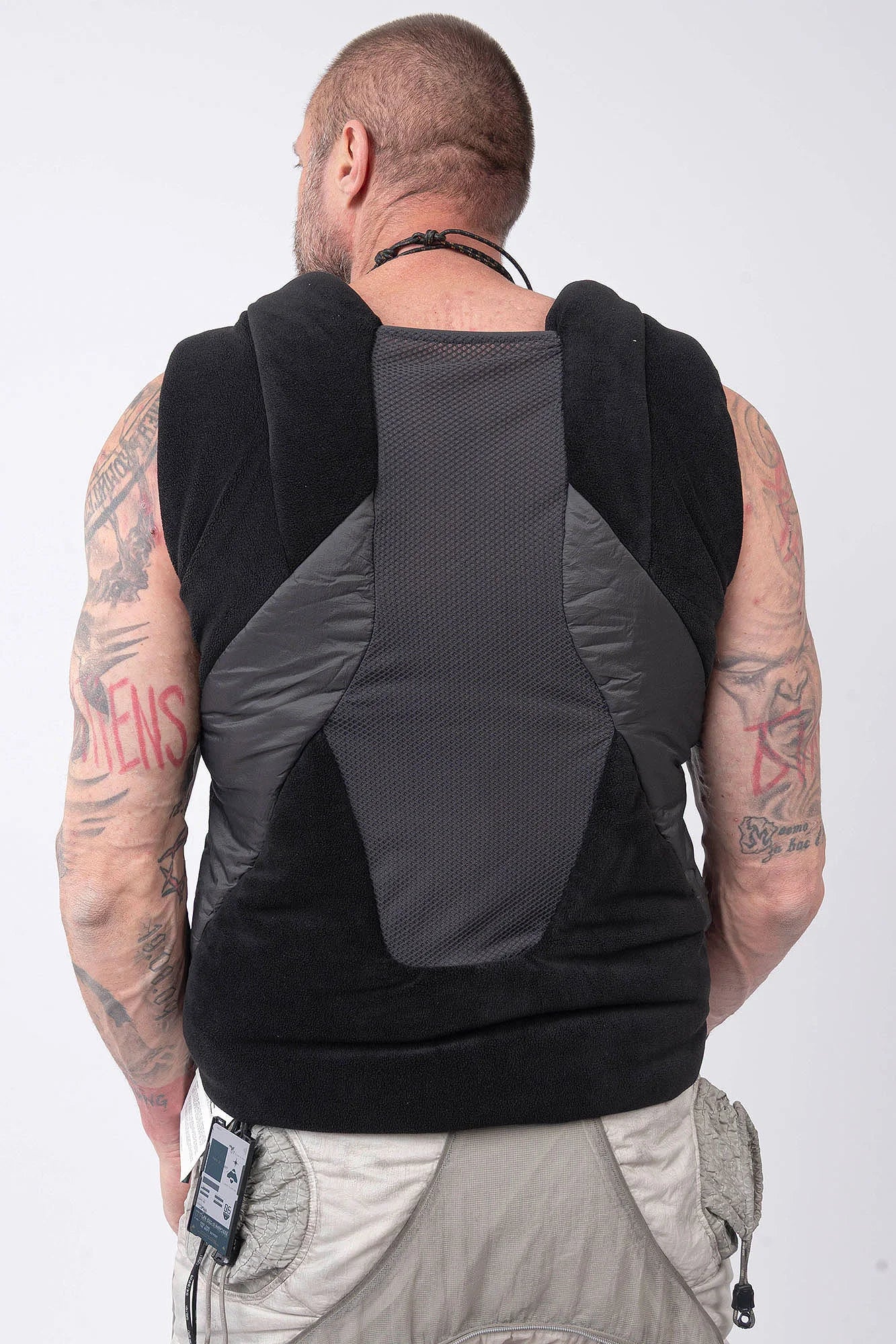 Hamcus, Mens Vest, Black, Fleece, Multi-Fabric Blend, Sleeveless, Full-Zip, Vislon Zipper, Plastic Zipper, Side Pockets, Breathable Back Mesh, Shoulder Zippers, Panel Construction, Patchwork Design, Centre Zip Closure, Ventilated, Back Portrait. 