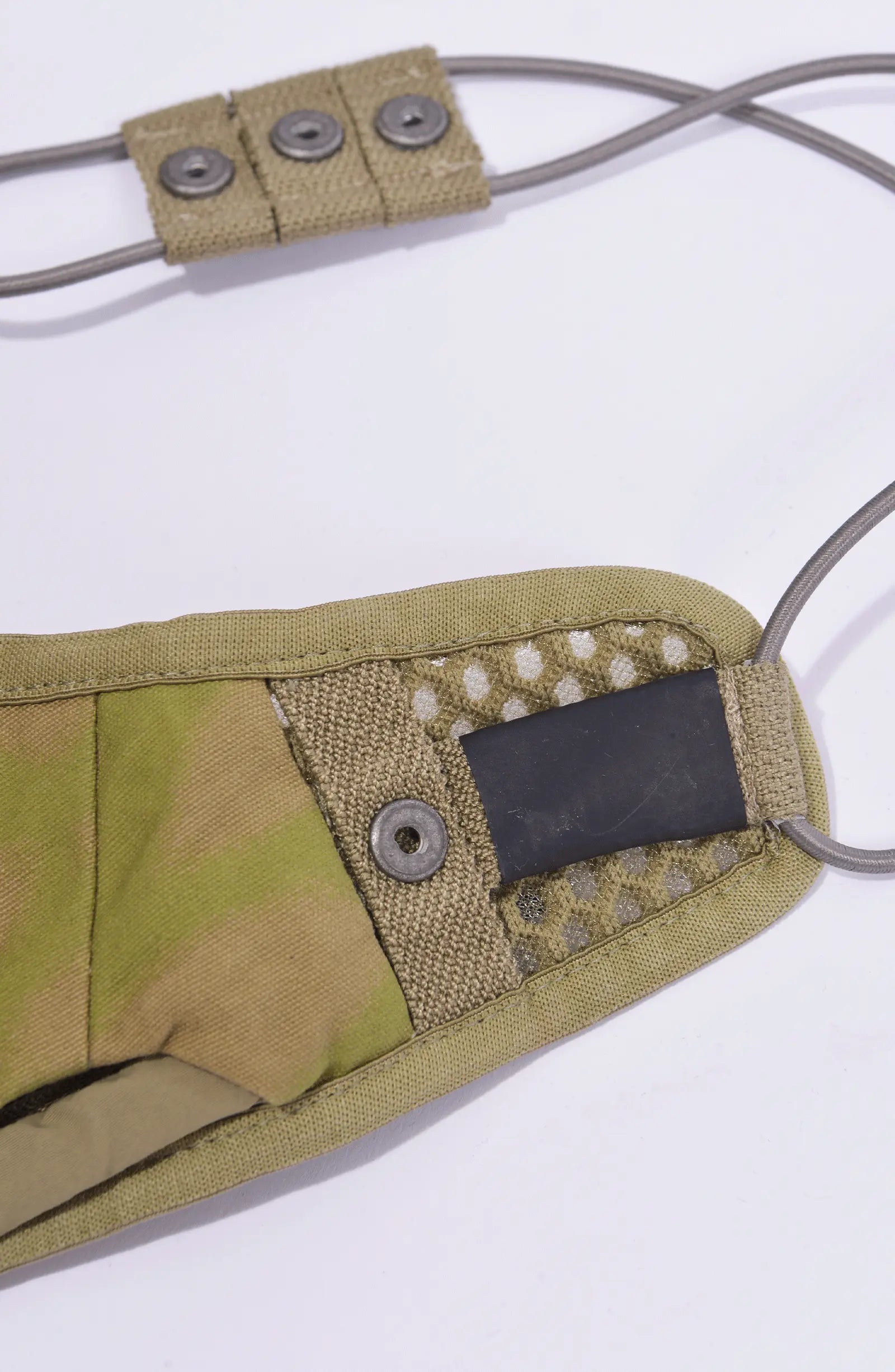 Hamcus, Mens Gun Bag, Yellow, Green, Washed, Camo, Waterproof, Unisex, Elastic, Leg Straps, Pockets, Zippers, Mesh, Elastic, Polyester, Buckle, Adjustable, Silver-Tone Details and Elastic Close-up. 