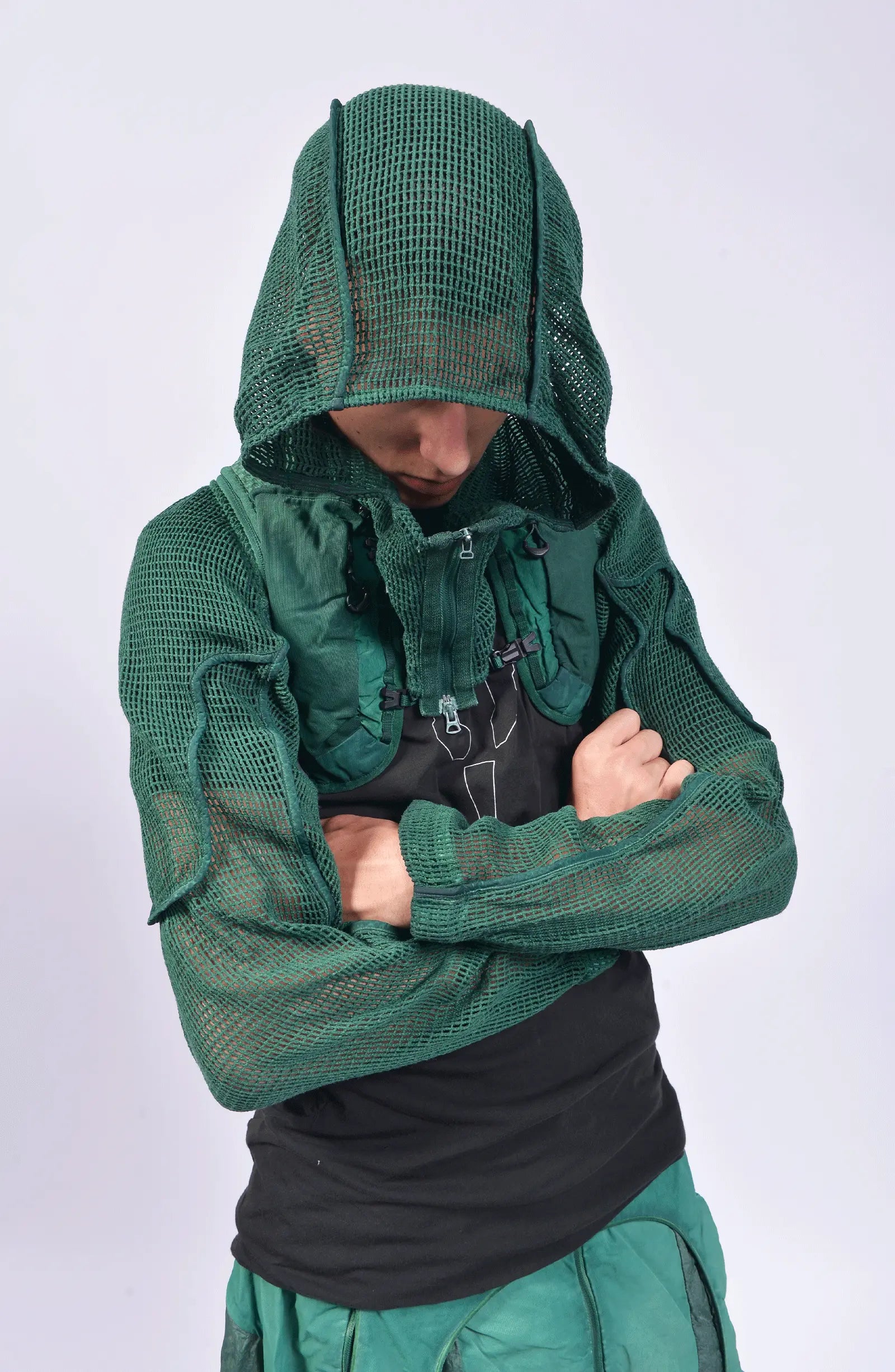 Hamcus, Mens Vest, Ultramarine Green, Mesh, Unisex, Breathable, Hooded, Long Sleeves, Detachable Sleeves, Pockets, Zippers, Zip Pockets, Buckle, Organic Cotton, Polyamide, Polyester, Elastane, Spandex, Elasticated Cuffs, Silver Tone Details, Front 3/4 View. 