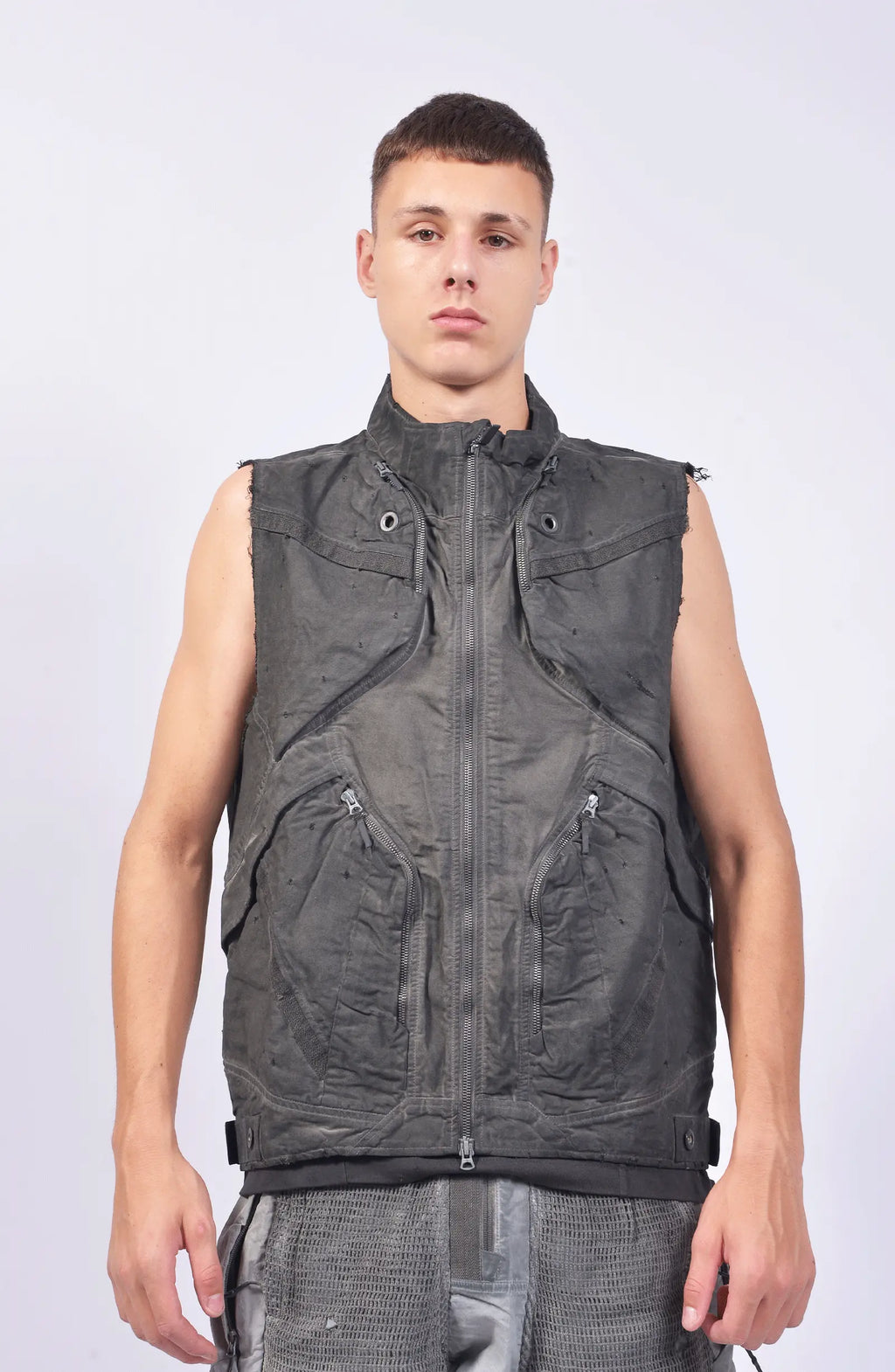 Hamcus, Mens Vest, Dark Grey, Black, Grey, Garment Dyed, 100% Cotton, Organic Cotton, Silver Tone Details, Unisex, Full-Zip, Centre Zip Closure, Zip Pockets, Front Pockets, Chest Pockets, Sleeveless, Adjustable Elasticated Hem, Front Portrait. 