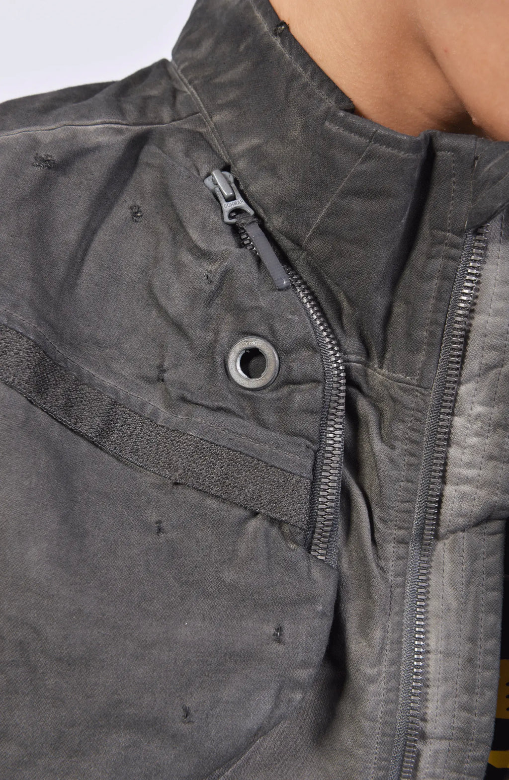 Hamcus, Mens Vest, Dark Grey, Black, Grey, Garment Dyed, 100% Cotton, Organic Cotton, Silver Tone Details, Unisex, Full-Zip, Centre Zip Closure, Zip Pockets, Front Pockets, Chest Pockets, Sleeveless, Adjustable Elasticated Hem, Zip Detail Close-up. 