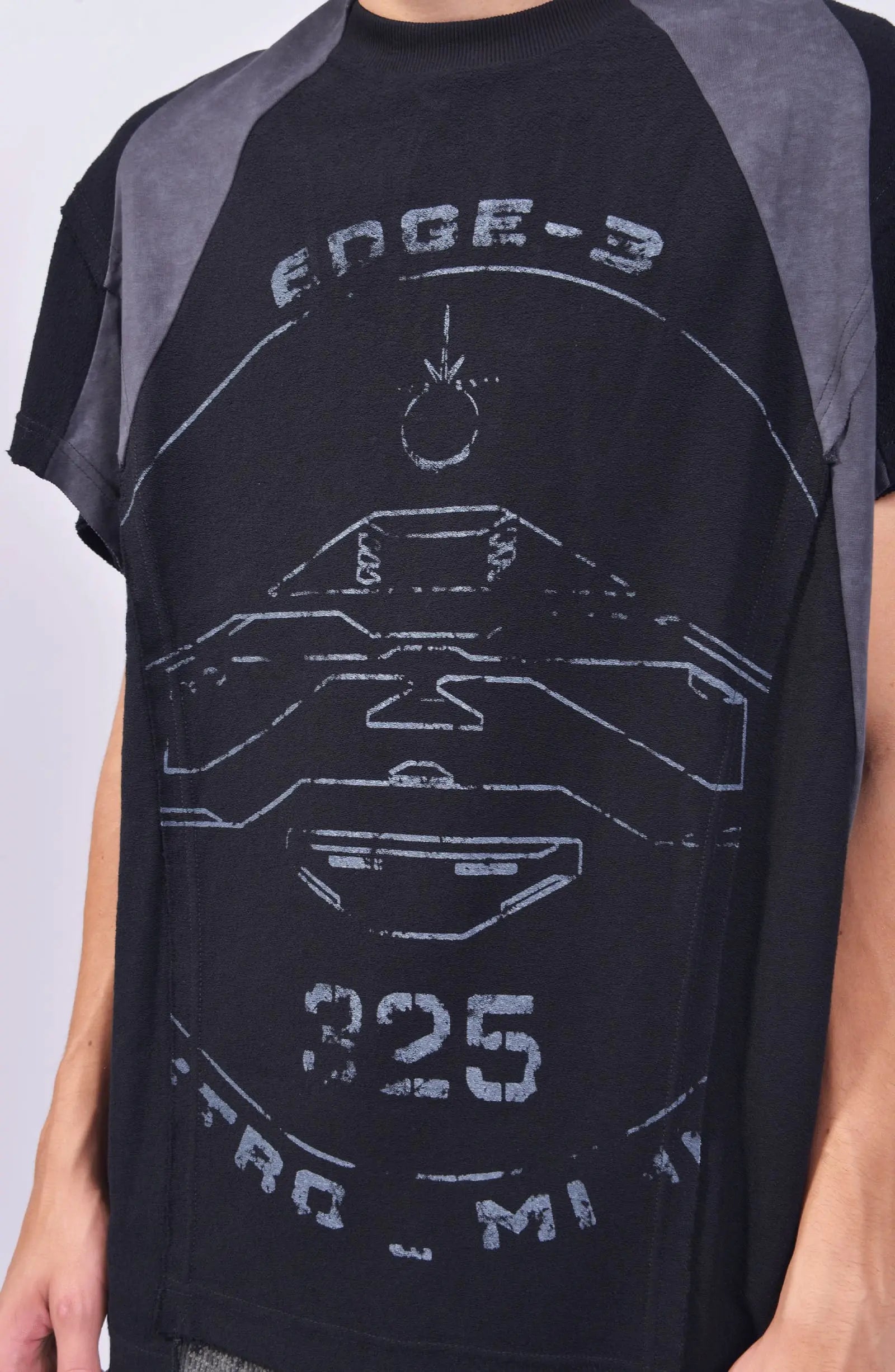 Hamcus, Mens Tank Top, Tanktop, Black, Grey, Dark Grey, Gray, Front and Back Print, Sleeveless Shirt, Grey Print, Patchwork, Panel Construction, Contrasting Elements, Front Print Close-up. 
