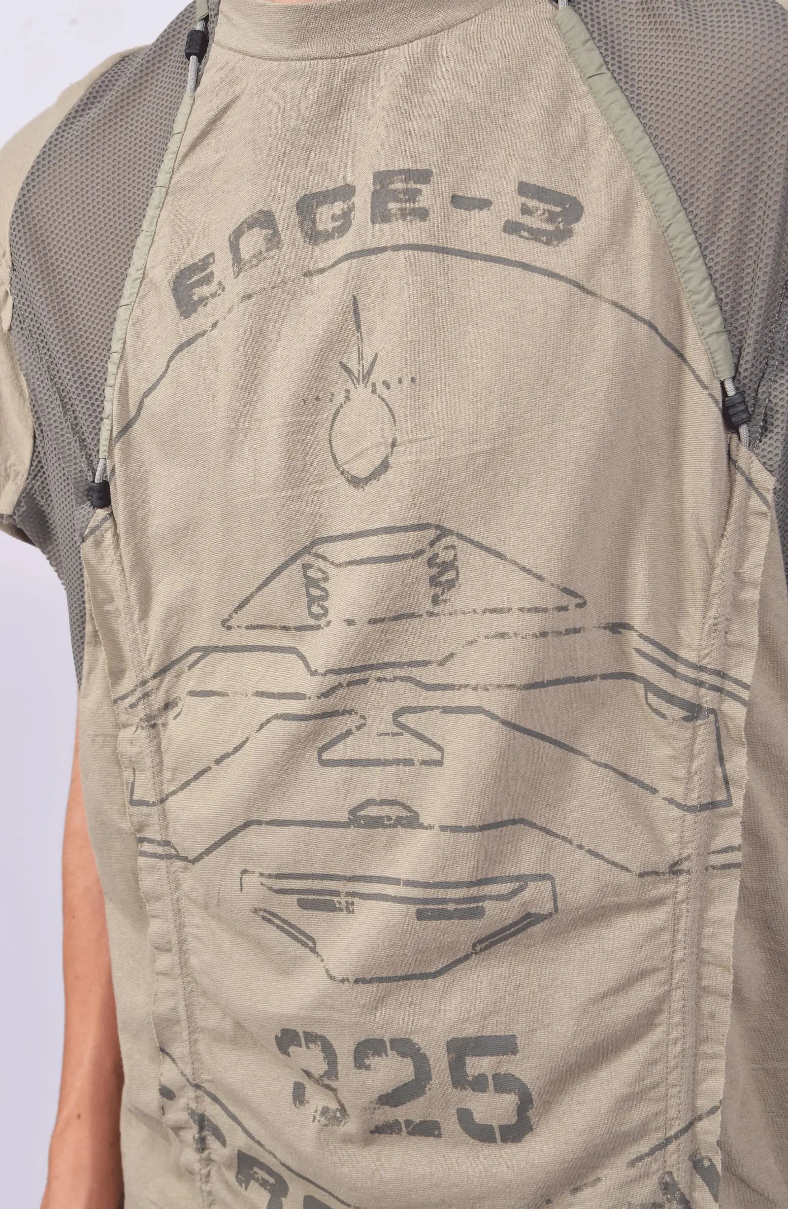 Hamcus, Mens Tanktop, Beige, Bone, Ivory, Creamy White, Off-White, Front Print, Panel Construction, Breathable Mesh, Webbing Details, Dropped Shoulders, Vintage Wash Treatment, Rope Details, Mesh Panels, Tech Top, Front Print Close-up. 