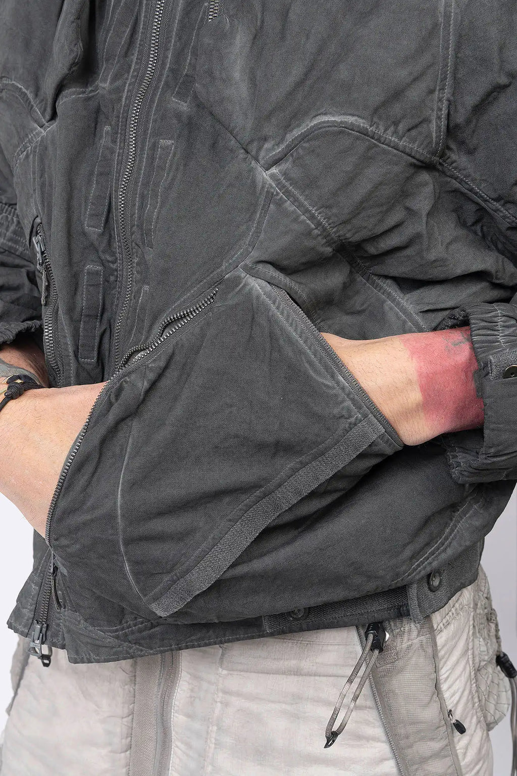 Hamcus, Mens Jacket, Fiend Grey, Dark Grey, Gray, Garment Dyed, Multiple Functional Pockets, Detachable Sleeves, Convertible Jacket, Full-Zip, Ventilation Eyelets, Zip Pockets, Centre Zip Closure, Detachable Lining Vest, Removable Vest Lining, 3-in-1 Garment, Convertible, Functional Pockets Showcase. 