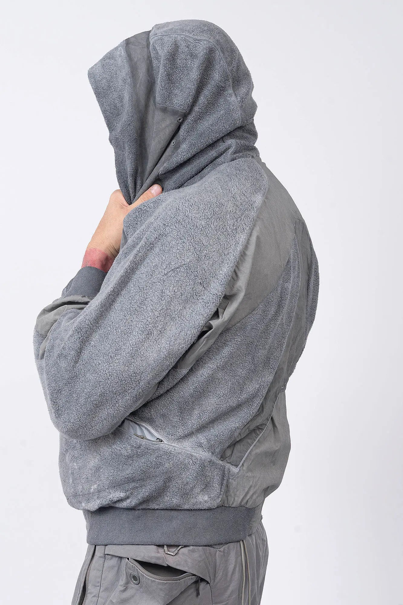 Hamcus, Mens Jacket, Fiend Grey, Gray, Hooded, Full-Zip, Centre Zip Closure, Snap Adjustable Cuffs, Ribbed Cuffs and Hem, Side Pockets, LP World Print, Back Ventilation Mesh, Chest Pockets, Zip Pockets, Multi-Fabric Panel Construction, Side View Hooded. 