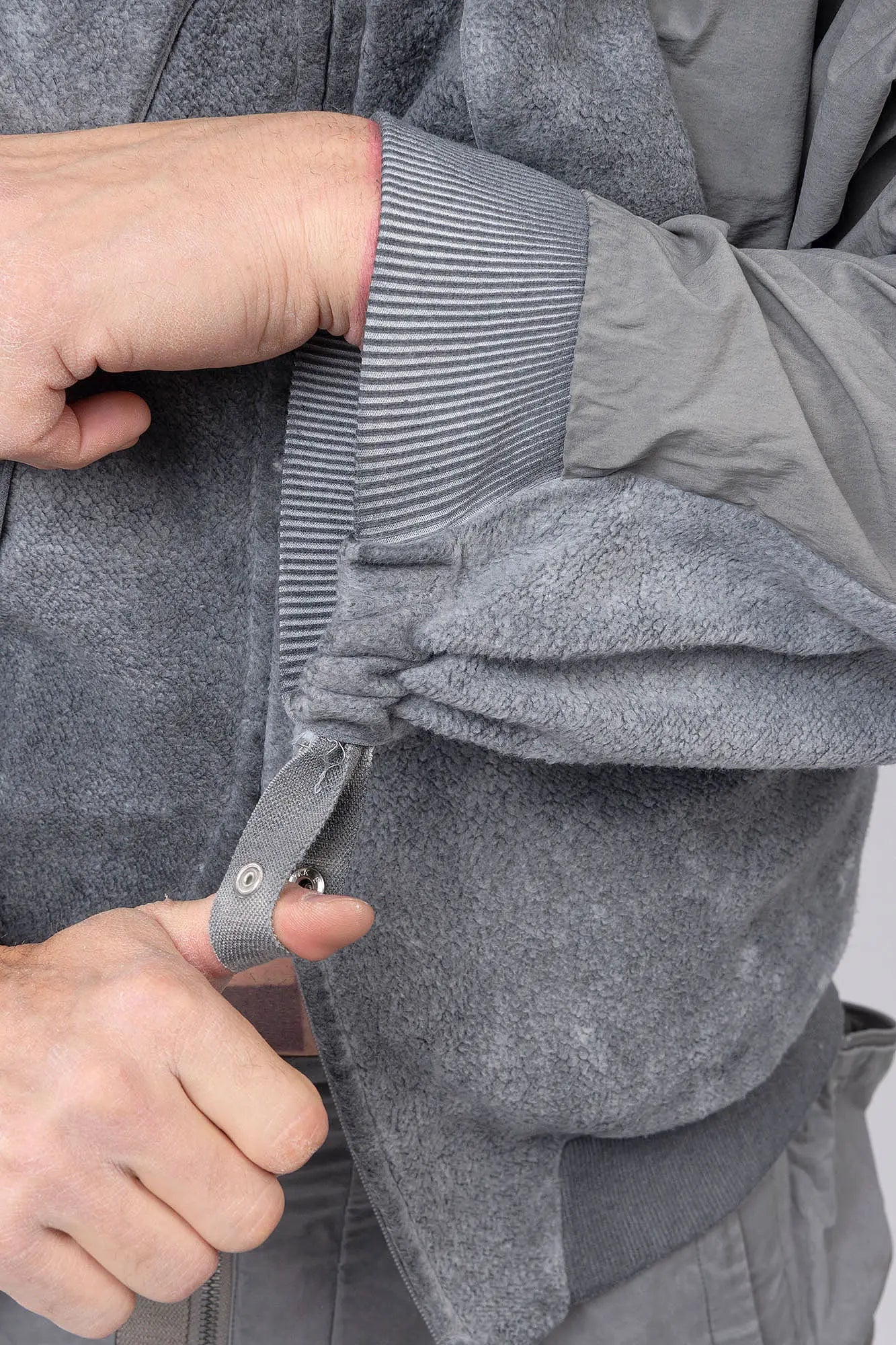 Hamcus, Mens Jacket, Fiend Grey, Gray, Hooded, Full-Zip, Centre Zip Closure, Snap Adjustable Cuffs, Ribbed Cuffs and Hem, Side Pockets, LP World Print, Back Ventilation Mesh, Chest Pockets, Zip Pockets, Multi-Fabric Panel Construction, Cuff Adjusters Close-up. 