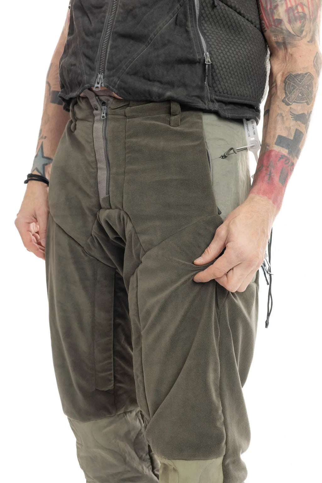 Hamcus, Mens Pants, Agate Grey, Olive Green, Dark Green, Light Green, Polyester Fleece, Brushed, Side Pockets, Zip Ventilation, Ribbed Cuffs, Elasticated Waistband, Zip Fly, Back Pockets, Wide Fit, Tapered Legs, Fabric Pinching. 