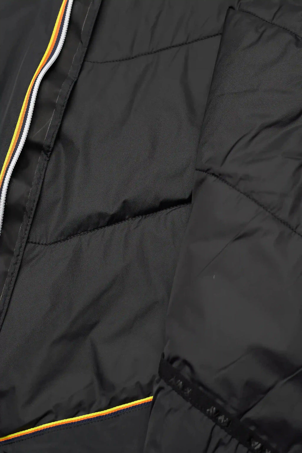 Kway, Mens Jacket, Black, Windbreaker, PrimaLoft, Side Pockets, Full Zip, Signature Zip Tape, Branded Zippers, Zip Pockets, Hooded, Drawcords, Elasticated Cuffs and Hem, Fabric Close-up. 
