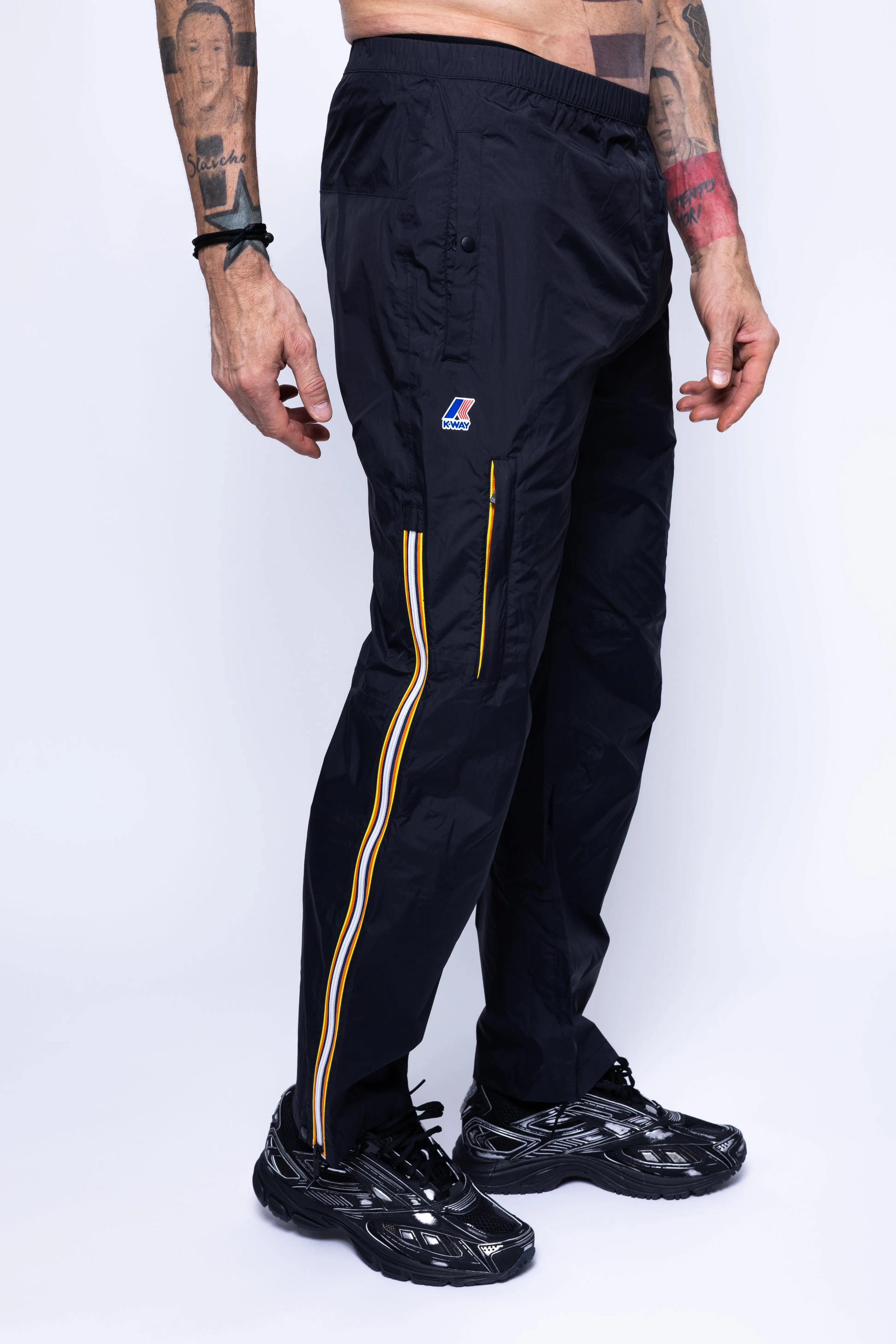 K-Way, Mens Pants, Black, Packable, Elasticated Waistband, Side Pockets, Back Pockets, Waterproof, Windproof, Breathable, Front 3/4 View. 