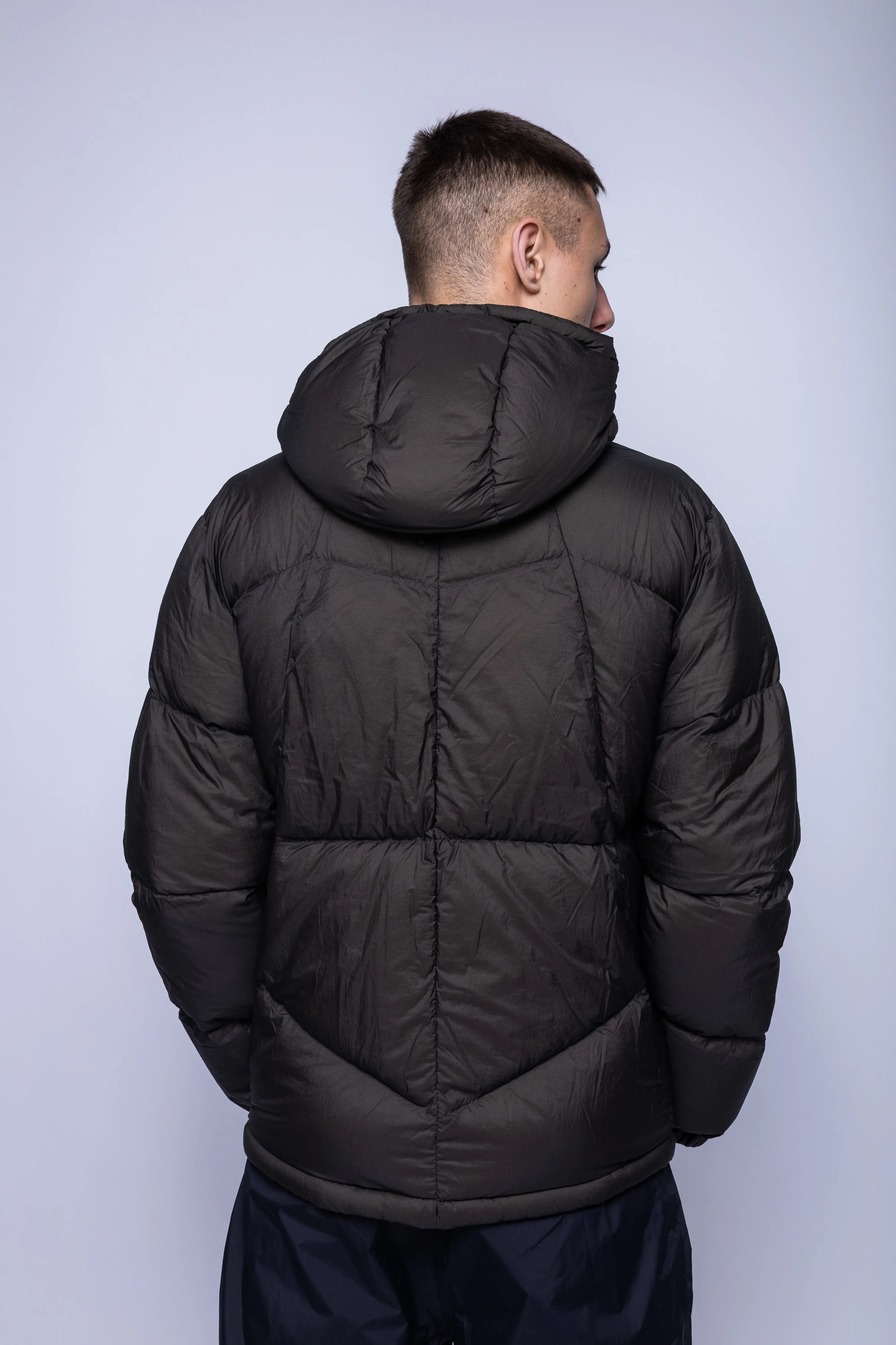 K-Way, Mens Jacket, Black Olive Combo, Hooded, Drawcord, Side Pocekts, Long Sleeves, Down Padded, Full Zip, Nylon, Waterproof, Puffer Jacket, Back Portrait. 