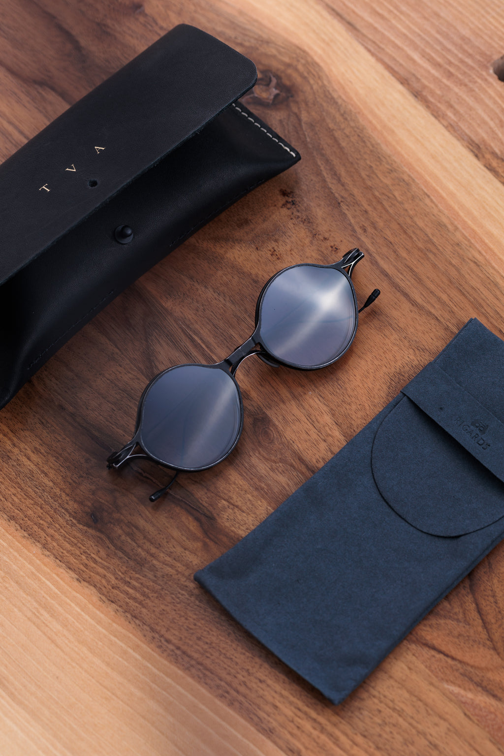 Rigards X TVA  - Frame with Clip