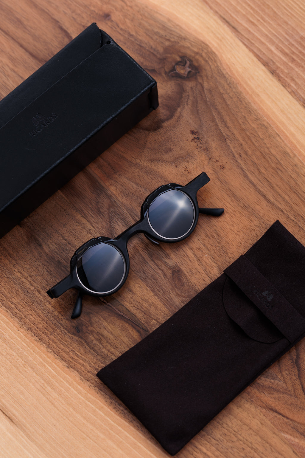 Rigards - Natural Horn & Titanium