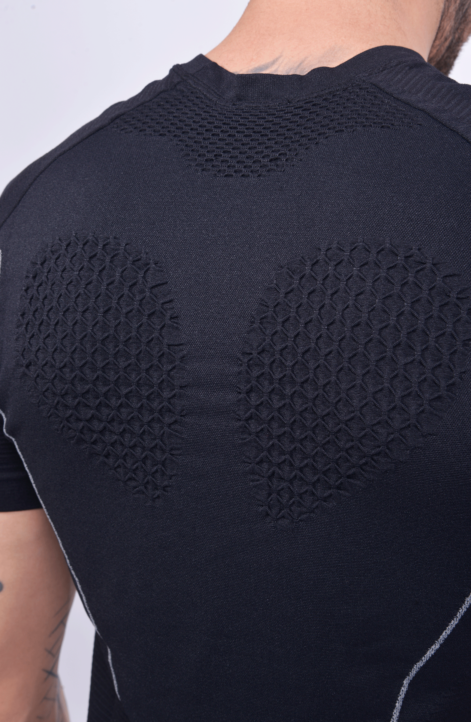 Roa Hiking - Seamless T-Shirt