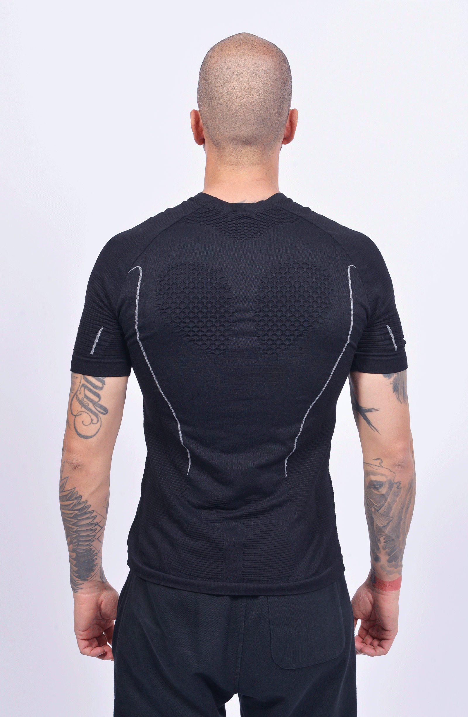 Roa Hiking - Seamless T-Shirt