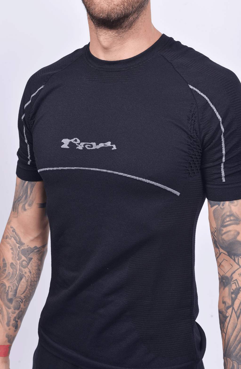 Roa Hiking - Seamless T-Shirt