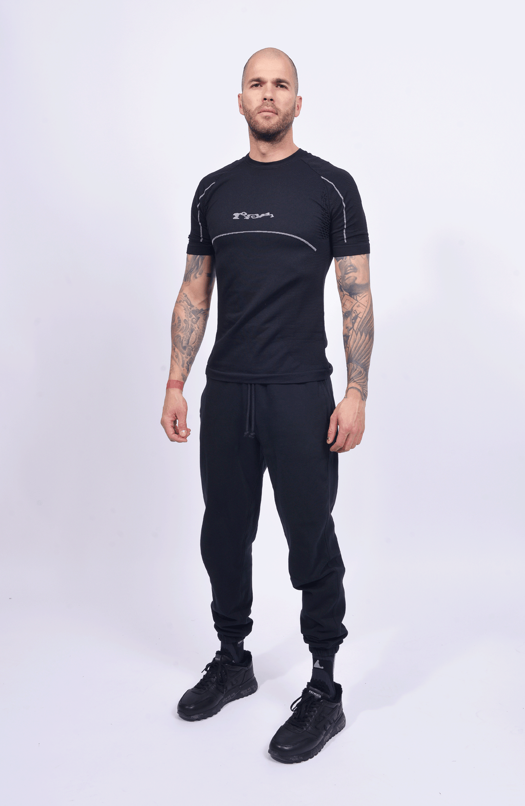 Roa Hiking - Seamless T-Shirt