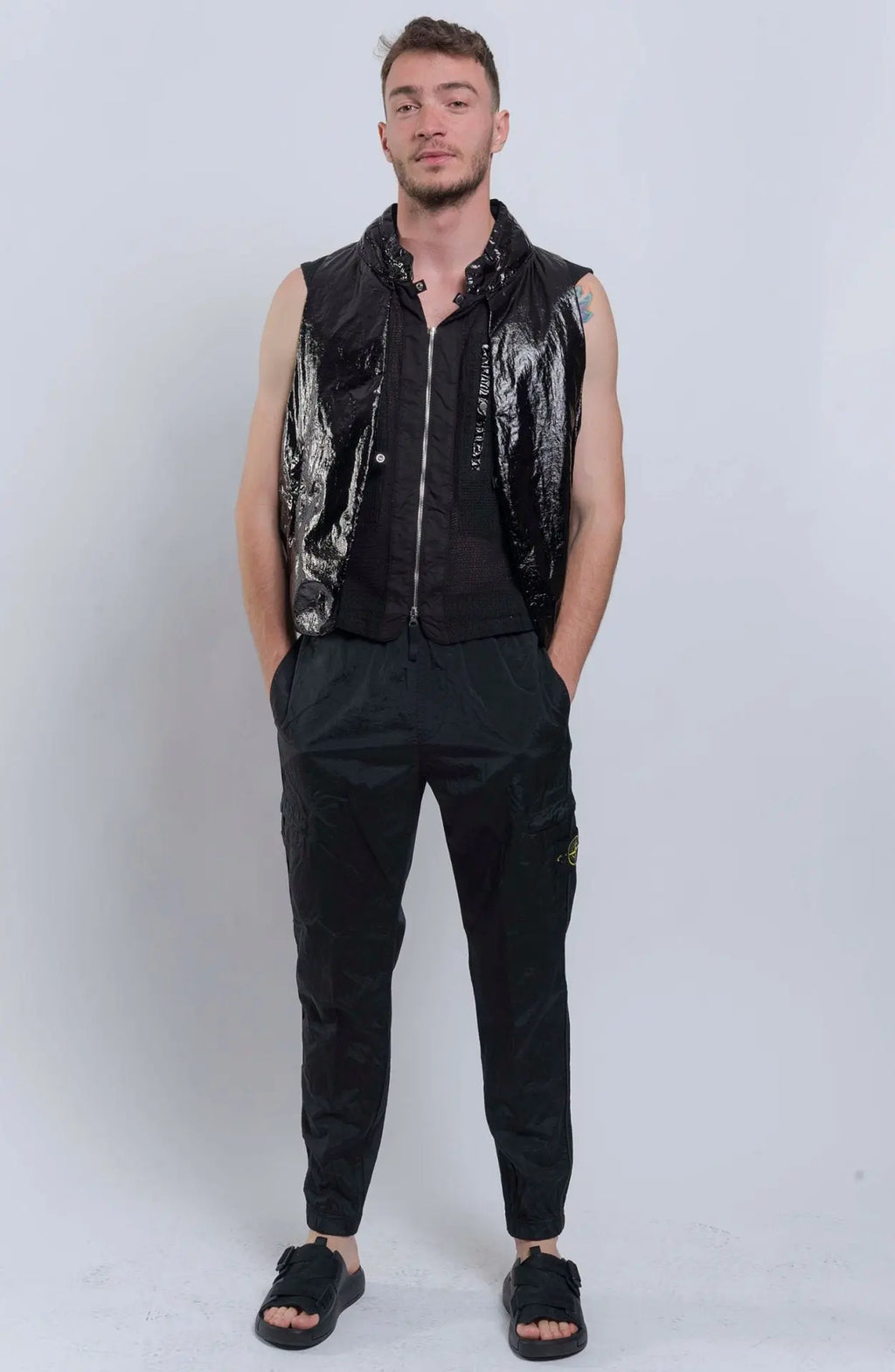 Stone Island Vest, Male, Shadow Project, Black, Front View Photo, Recommended Fit. 