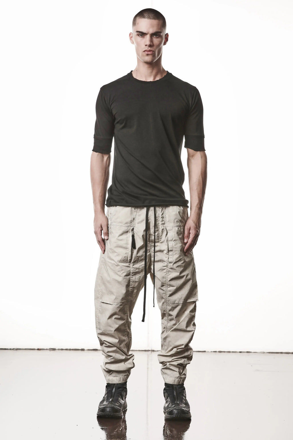 Thom Krom, Mens T-Shirt, Black, Cotton Modal Jersey, Ribbed Cuffs, Short Sleeves, Round Neck, Slim fit, Full Body. 