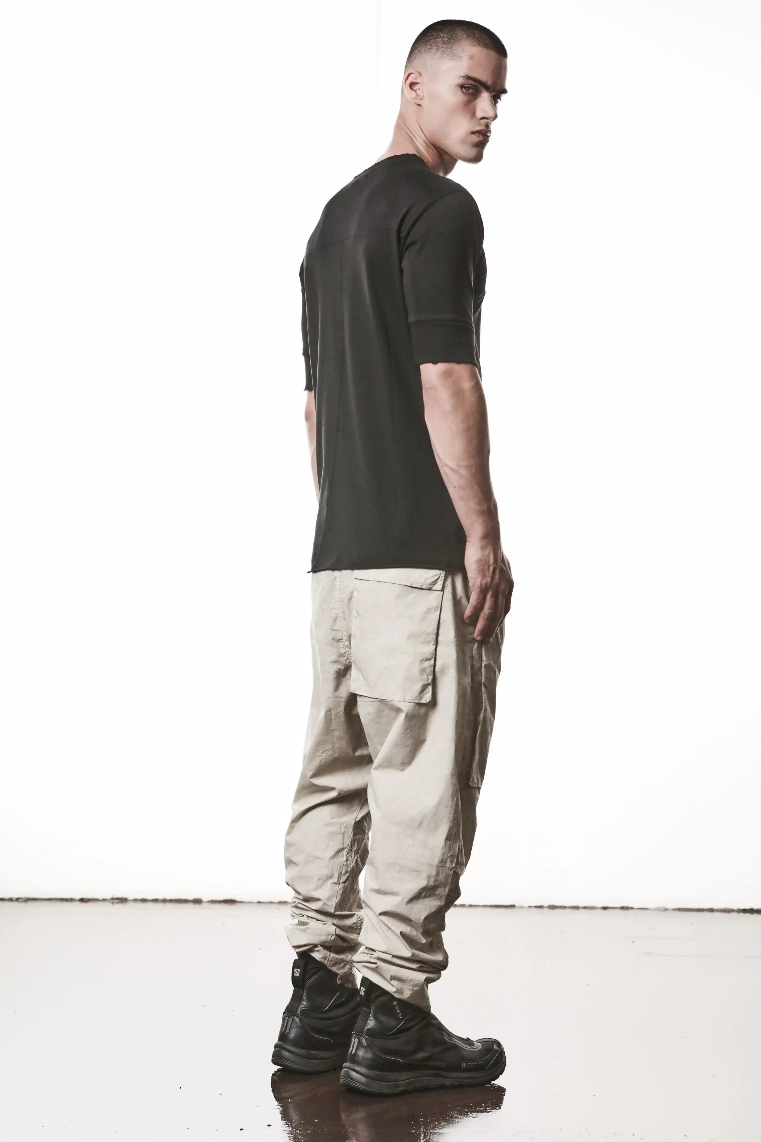 Thom Krom, Mens T-Shirt, Black, Cotton Modal Jersey, Ribbed Cuffs, Short Sleeves, Round Neck, Slim fit, 3/4 Full Body Back Photo. 