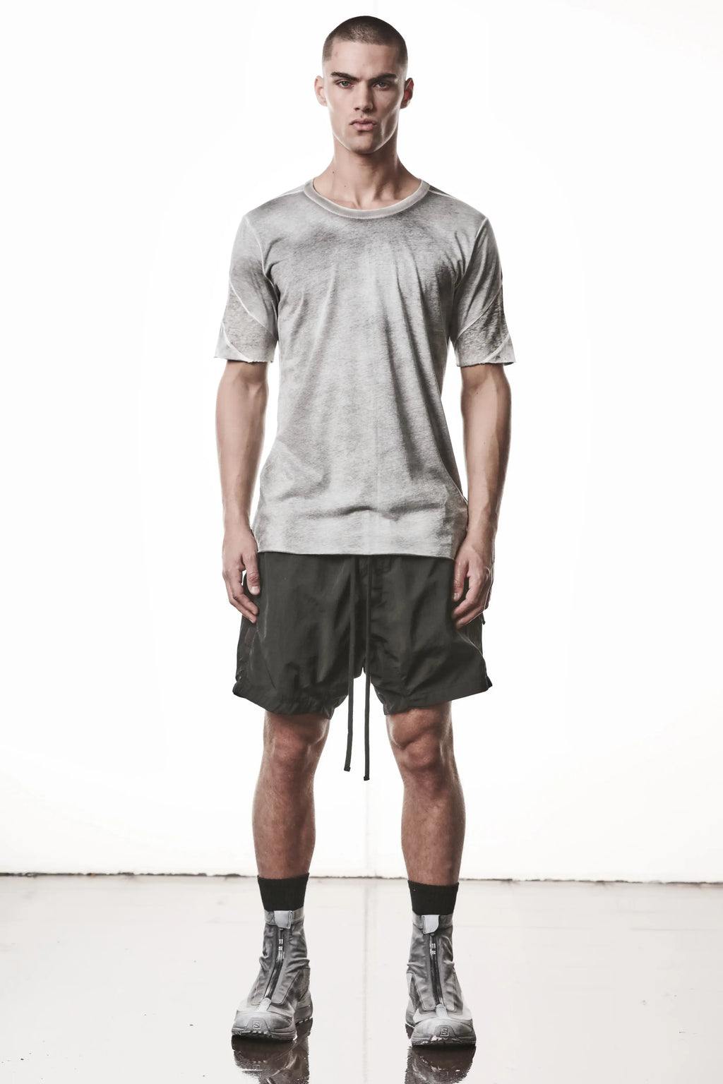 Thom Krom, Mens T-Shirt, Spray Grey, Cotton Jersey with breathability Inserts, Viscose Linen Inserts, Crewneck, Short Sleeves, Lightweight, 100% Cotton, Signature Cross Back Seams, The Night is your friend, my love, Full Body Front Photo. 