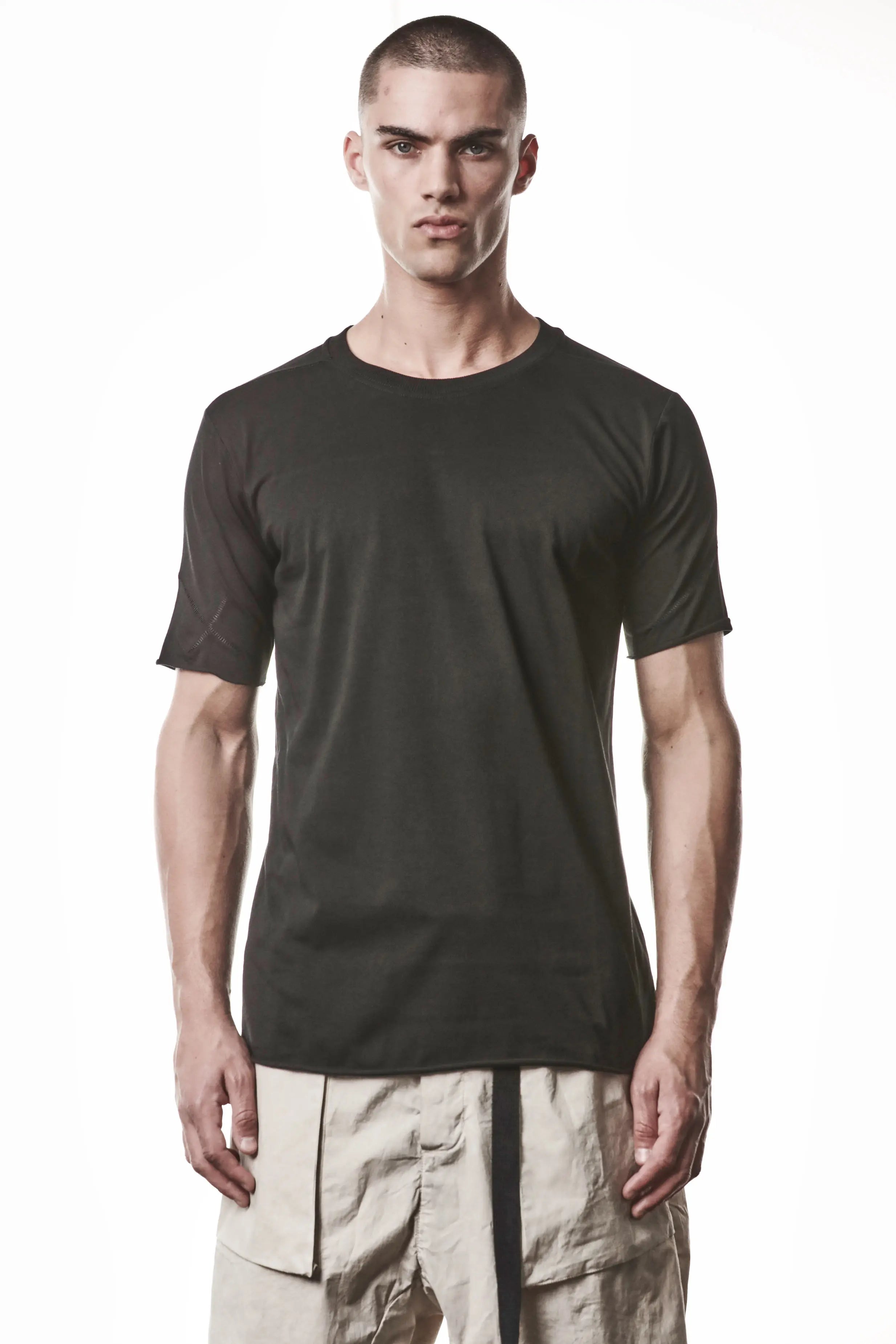 Thom Krom, Mens T-Shirt, Black, Raw-Cut Hem, Elastic Neck, 100% Cotton, Short Sleeves, Crewneck, Round Neck, White Cross Seams, Back Seams, Embroidered Logo, Front Portrait. 