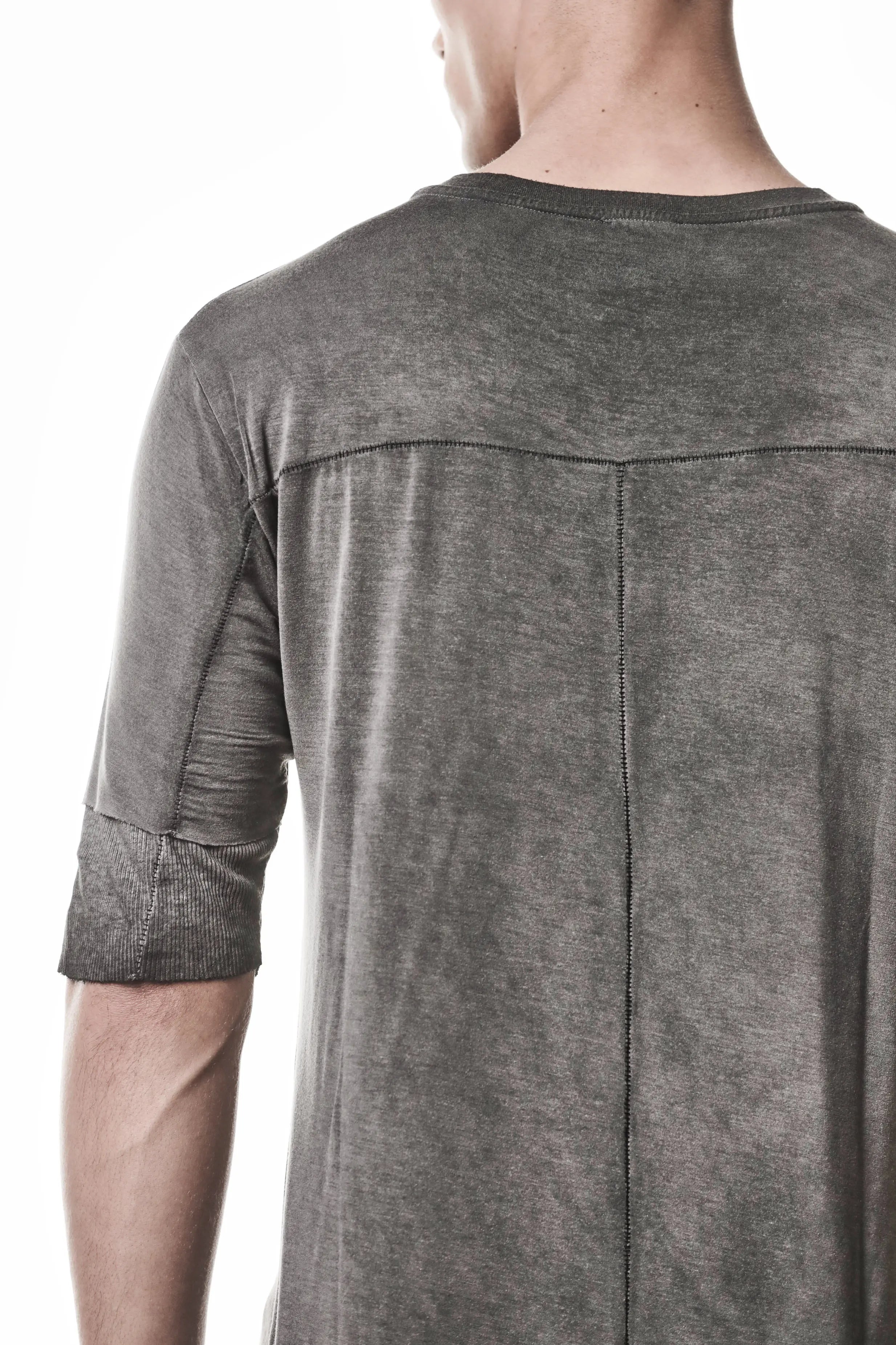 Thom Krom T-Shirt,Mens T-Shirt,Light And Stretch Modal T-Shirt,Raw Cut Hem,Crew Neck,Double Layer Short Sleeves With Tone-On-Tone Ribbed Cotton And Linen Jersey Insert, Signature Back Seam,Detailed Photo Upper Body