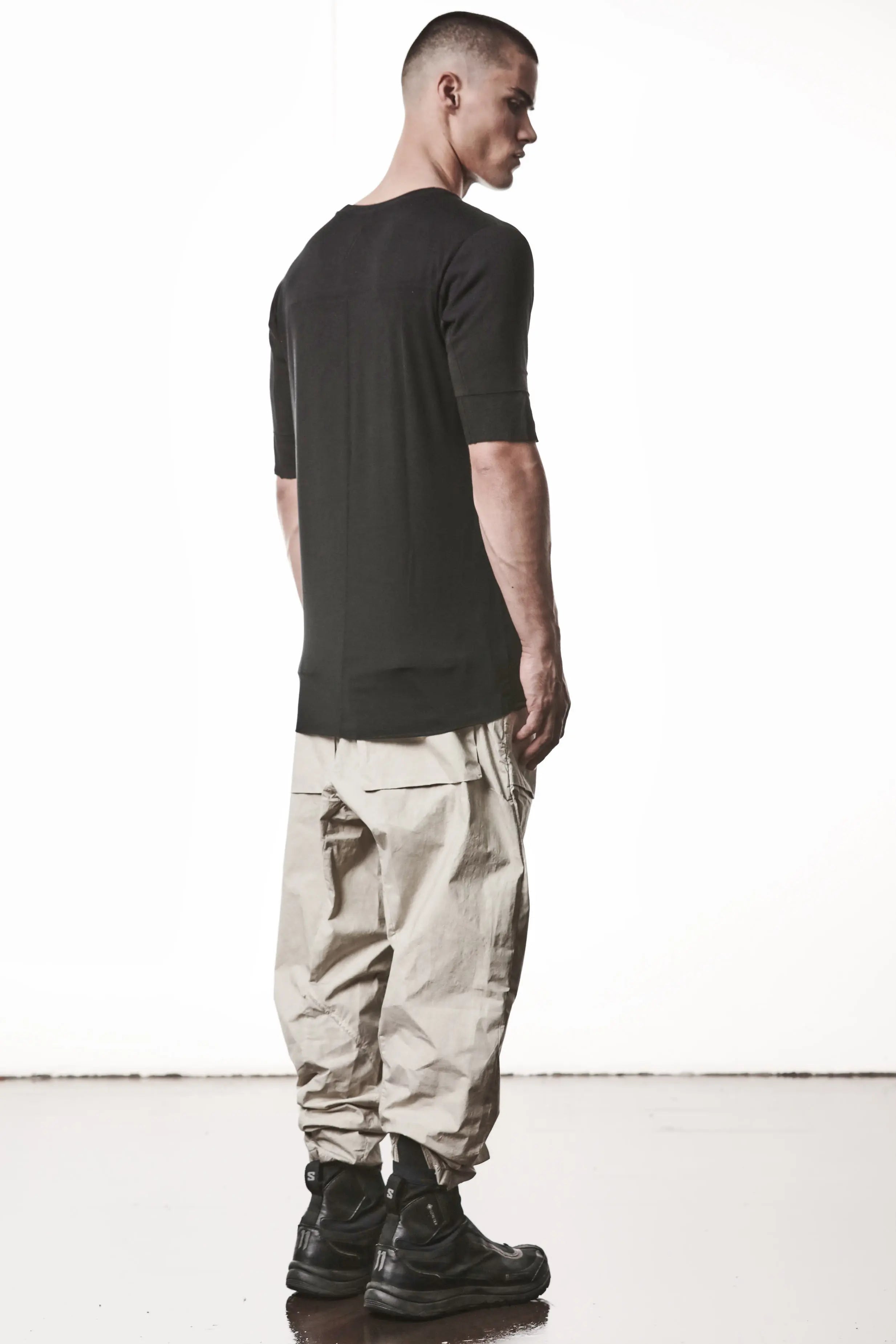 Thom Krom T-Shirt,Mens T-Shirt,Light And Stretch Modal T-Shirt,Raw Cut Hem,Signature Back Seam,Crew Neck,Double Layer Short Sleeves With Tone-On-Tone Ribbed Cotton And Linen Jersey Insert, Side Angle Whole Body Photo 