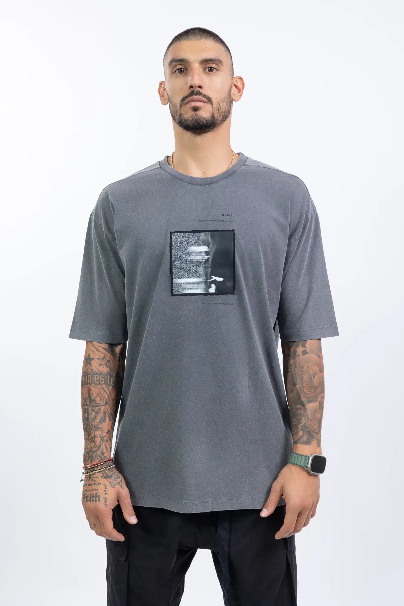 Thom Krom,Mens T-Shirt,Round Crewneck With Ribbed Fabric,Loose Fit,Front Printed Graphic Logo Patch,Dropped Shoulders,Double Stitched Hem And Cuffs, Front Portrait.