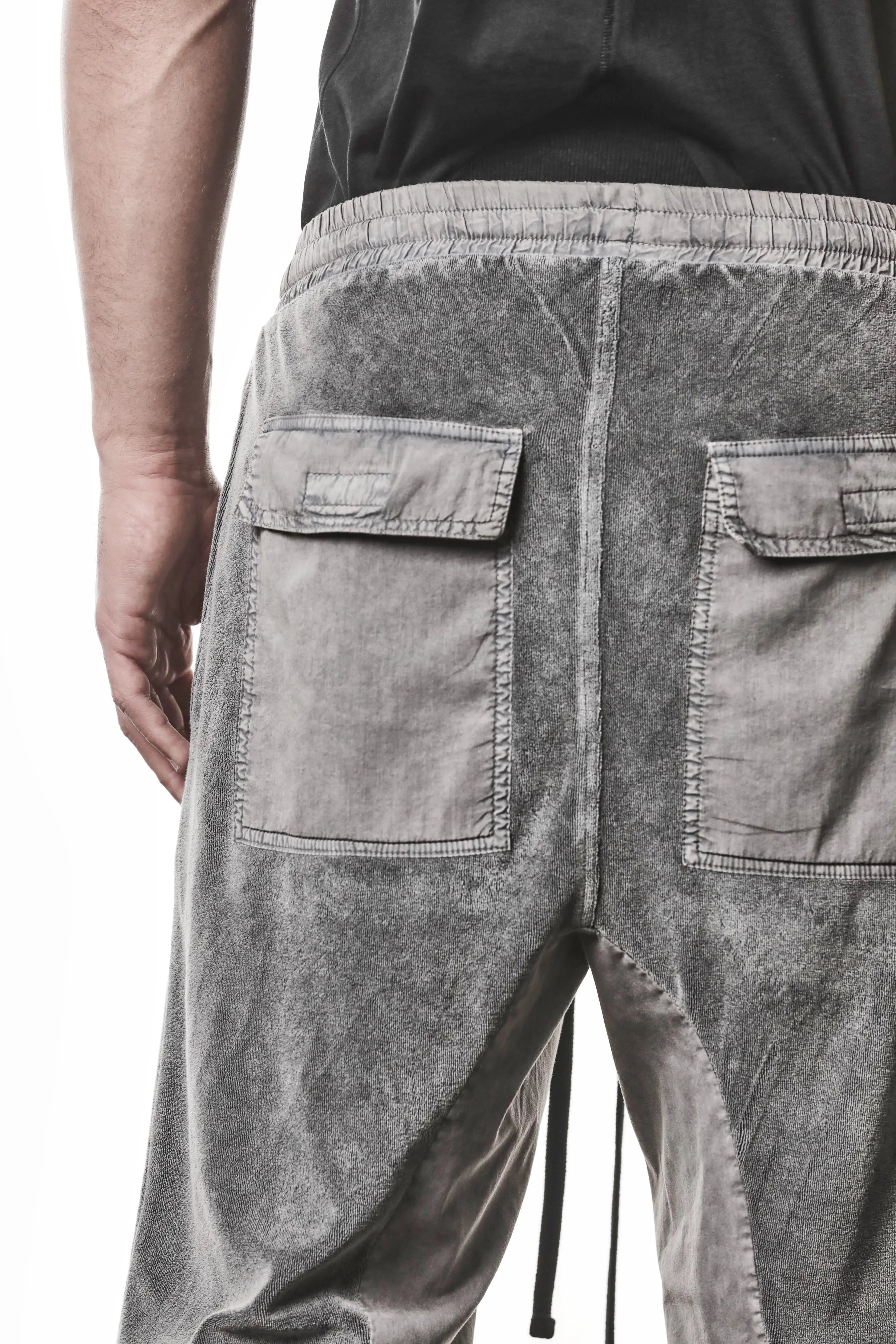 Thom Krom Pants,Mens Pants,Drop-Crotch,Tapered Leg,Woven Stretch Cotton Inserts,Elasticated Waistband With Drawstrings,Back Flap Cargo Pockets, Backside Close Up Photo