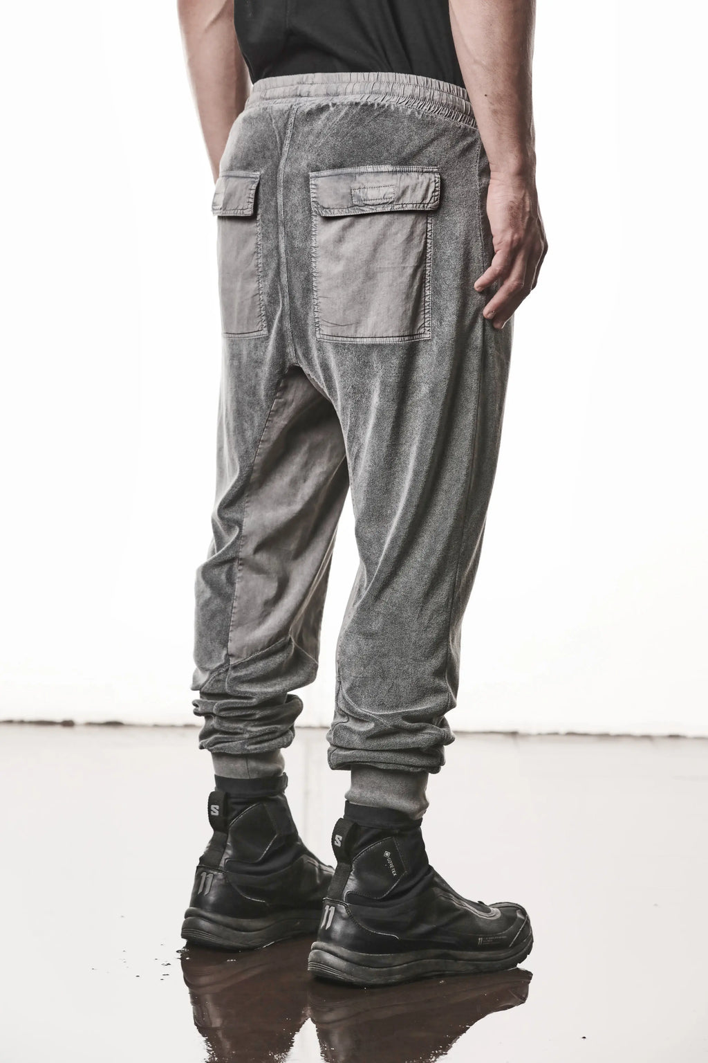 Thom Krom Pants,Mens Pants,Drop-Crotch,Tapered Leg,Woven Stretch Cotton Inserts,Elasticated Waistband With Drawstrings,Back Flap Cargo Pockets,Side Angle Half Body Photo