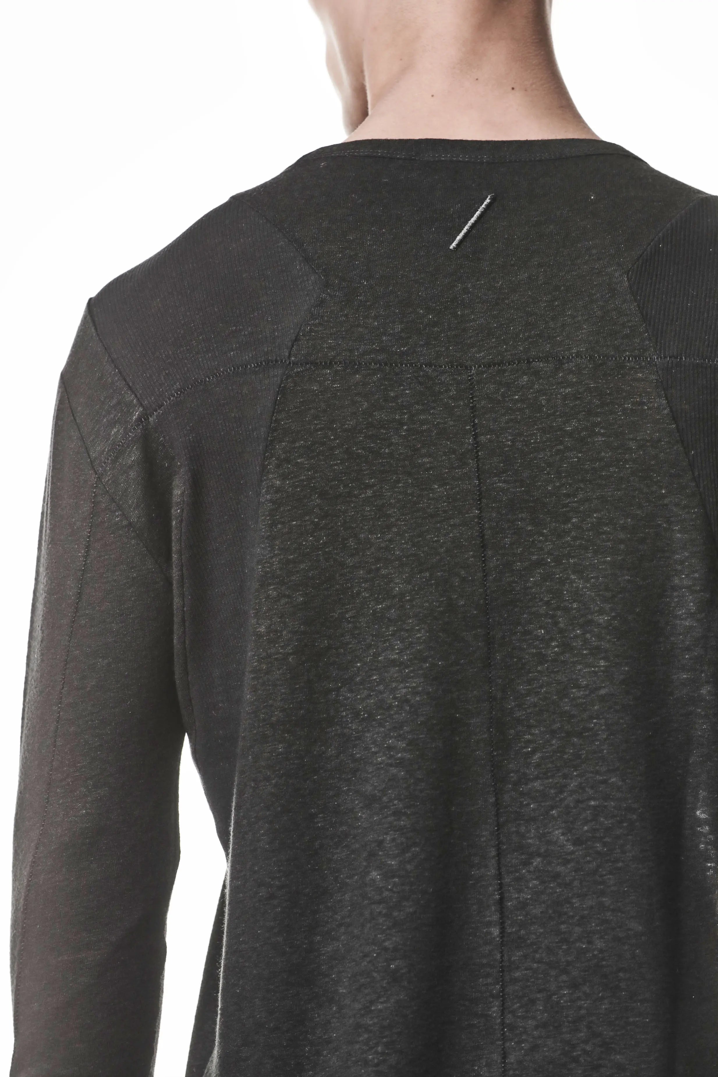 Thom Krom T-Shirt, Mens T-Shirt, Black Cotton, Linen, Viscose, Logo Embroidery,Signature Back Seam, Round Crewneck ,Standard Length, Paneled Construction, Аsymmetrical Sleeve Seam , Backside Close up Photo