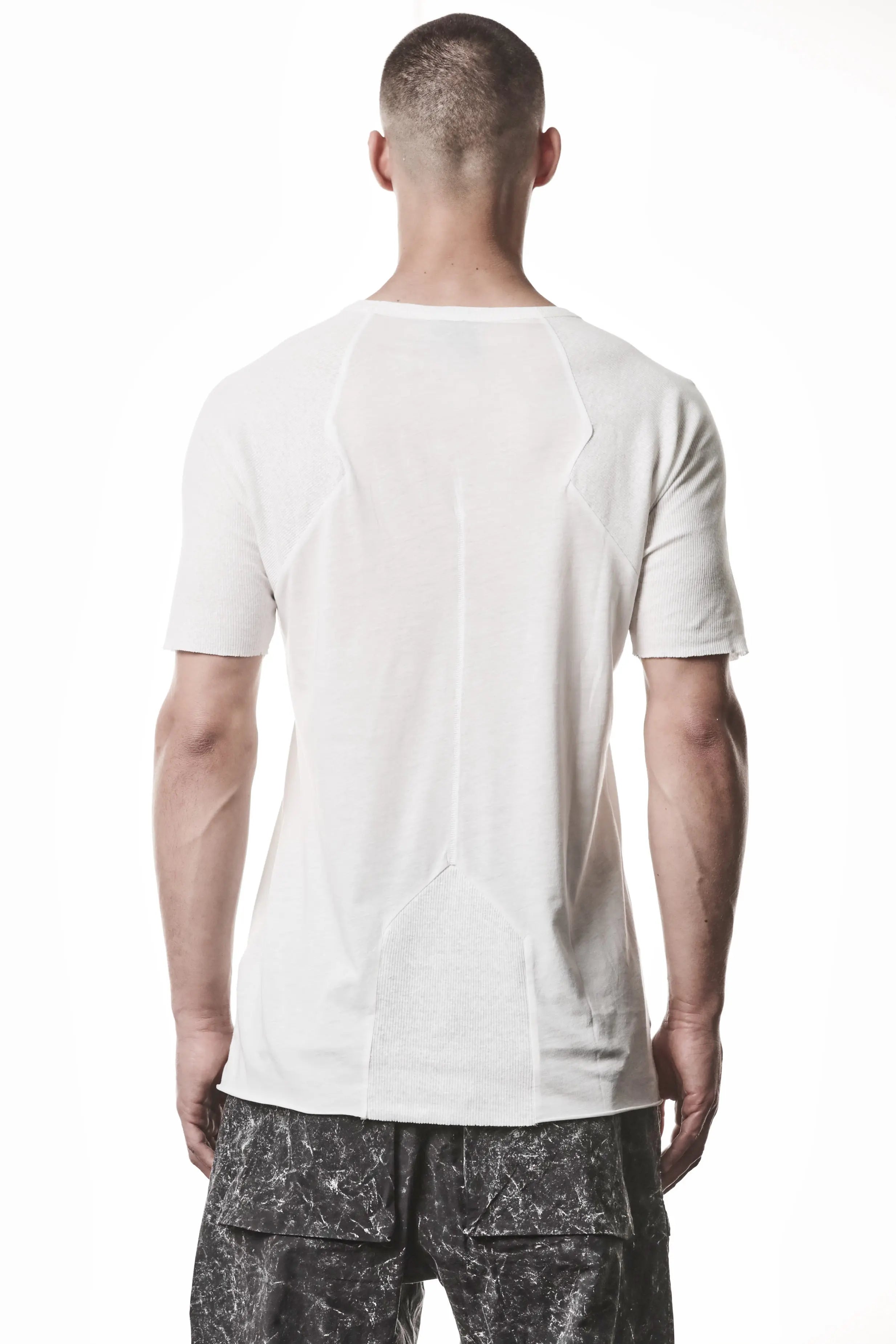 Thom Krom T-Shirt , Mens T-Shirt , Off White Cotton , Raw Cut Hem , Raw Cut  Sleeves ,Signature Back Seam ,   Linen Rib Jersey , Round Crewneck , Slim Fit , Standard Length,  Backside Photo
