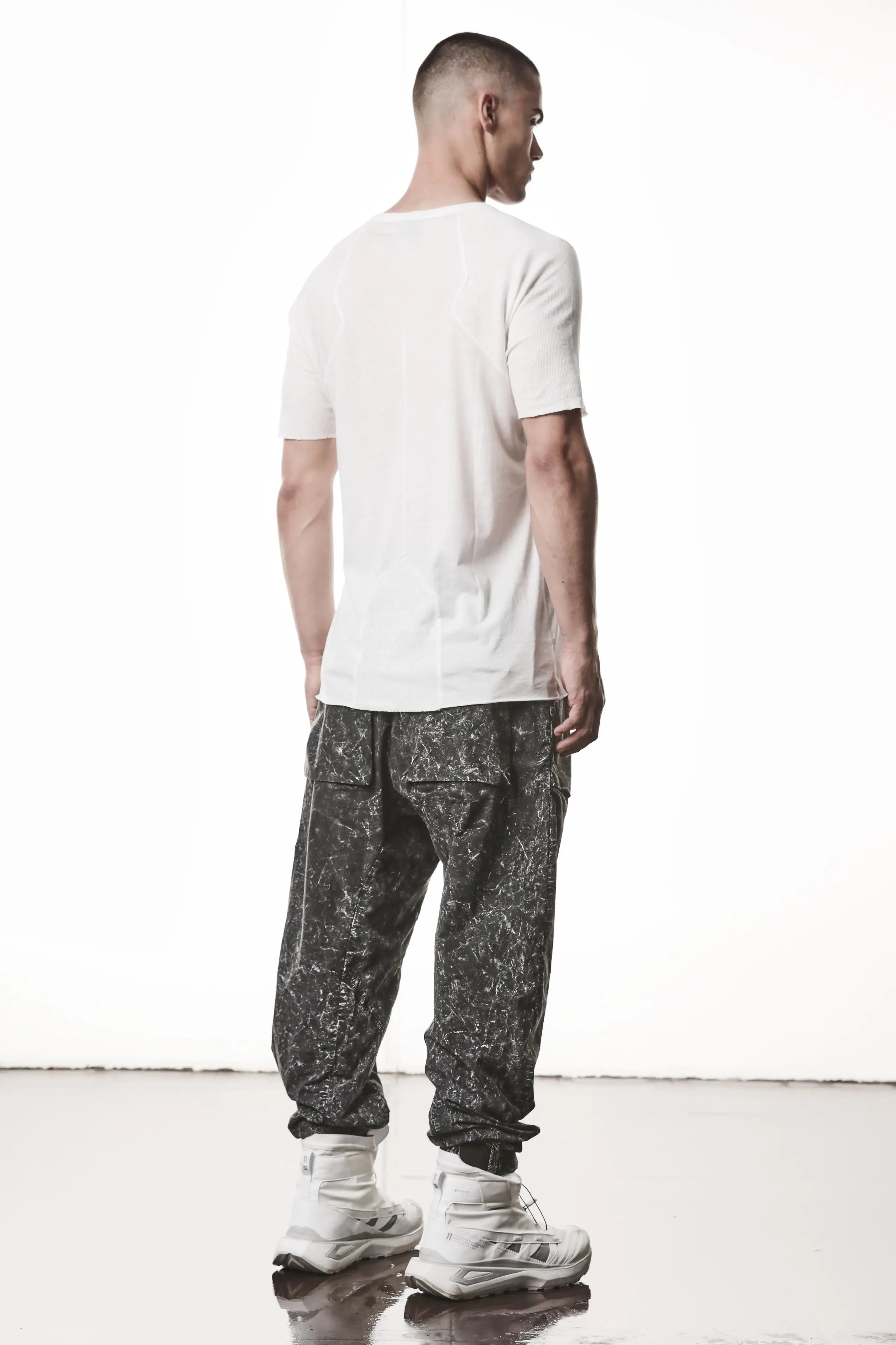 Thom Krom T-Shirt , Mens T-Shirt , Off White Cotton , Raw Cut Hem , Raw Cut  Sleeves ,  Linen Rib Jersey , Round Crewneck , Slim Fit , Standard Length,  Side Angle Whole Body Photo