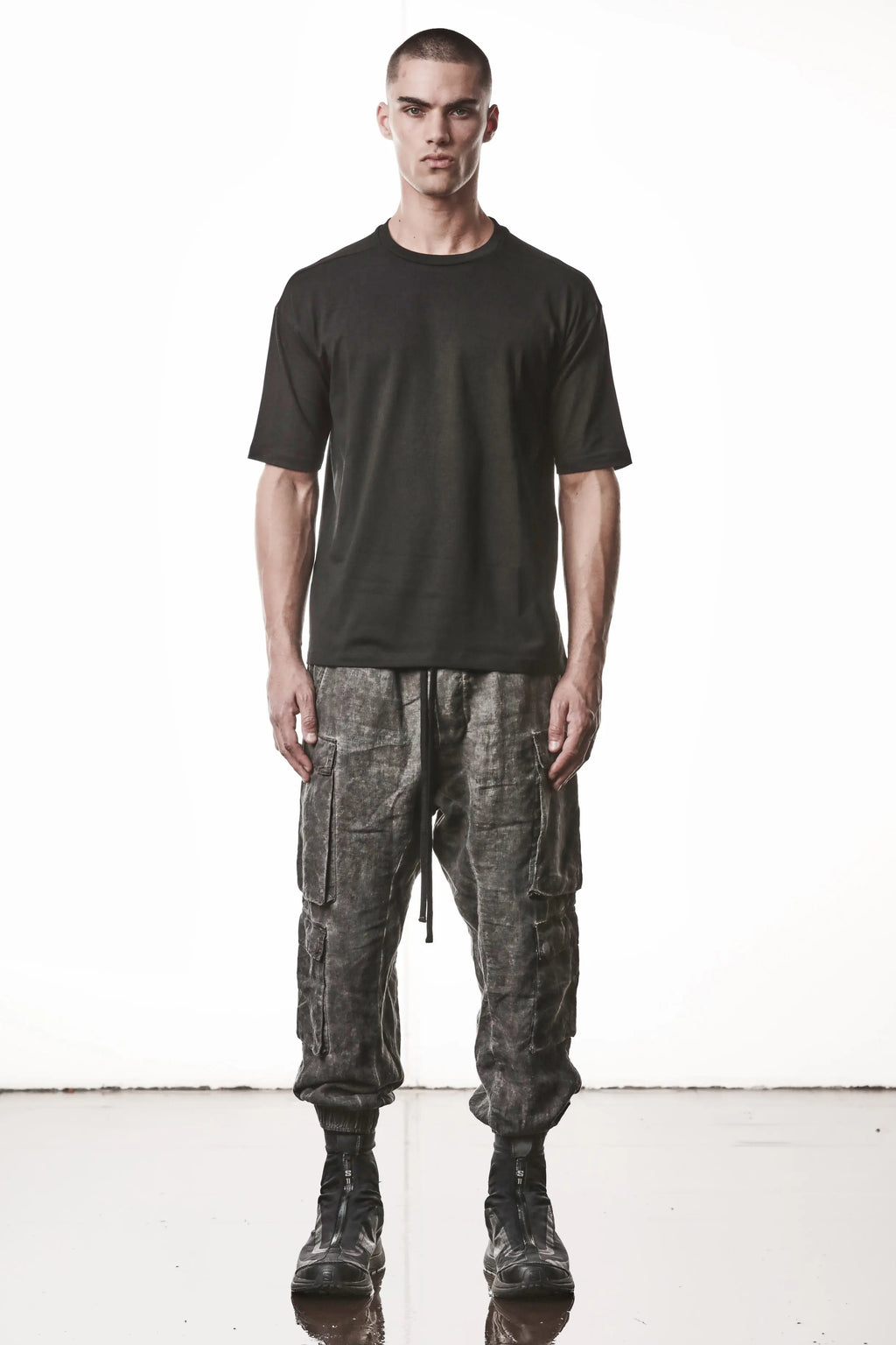 Thom Krom T-Shirt,Mens T-Shirt,Round Crewneck,Relaxed Fit,Soft Cotton Modal Jersey,Whole Body Photo