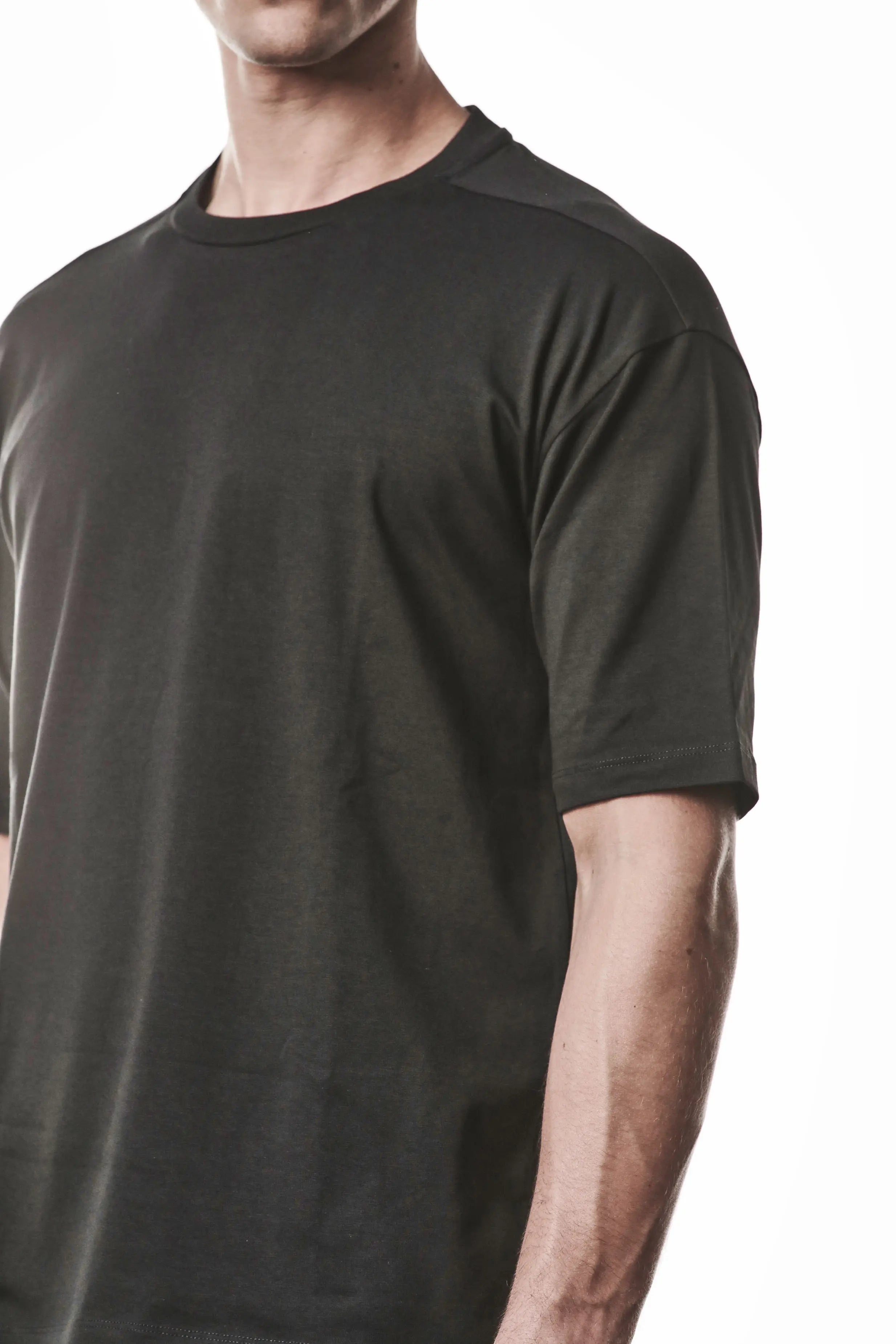 Thom Krom T-Shirt,Mens T-Shirt,Round Crewneck,Relaxed Fit,Soft Cotton Modal Jersey,Detailed Photo,Upper Body
