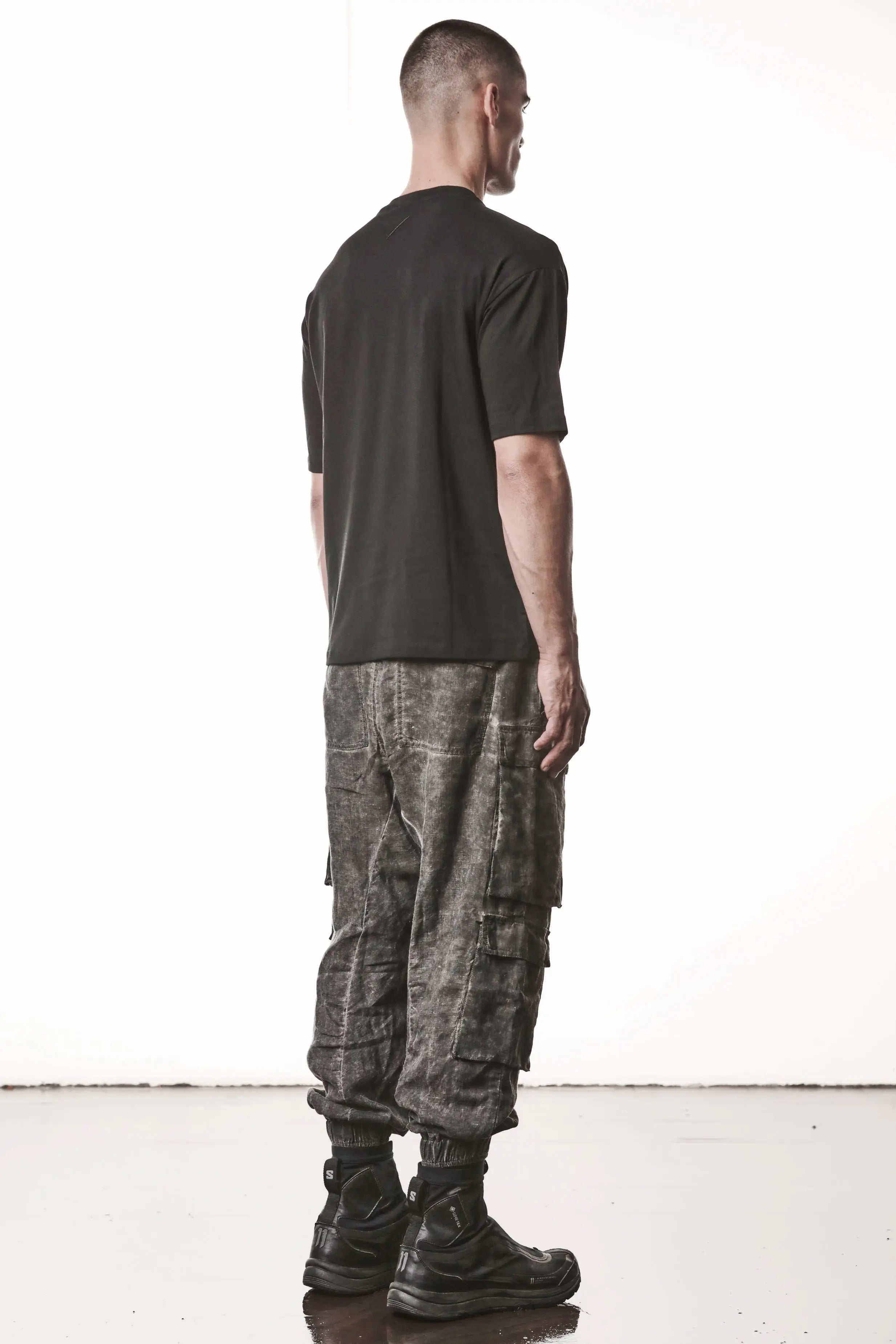 Thom Krom T-Shirt,Mens T-Shirt,Round Crewneck,Relaxed Fit,Logo Embroidery On The Back,Soft Cotton Modal Jersey,Side Angle Whole Body Photo