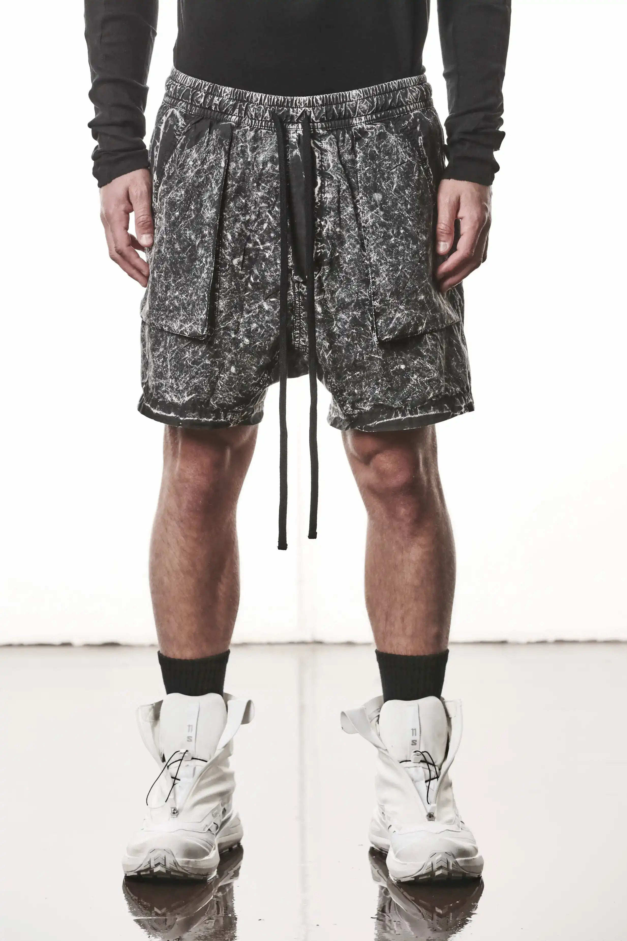 Thom Krom, Mens Shorts, Black Marble, Elasticated Waistband, Drawsting, Funtional Front and Side Pockets, YKK Zipper, Zip Fly, Wide-fit, Above the Knee, Front View. 