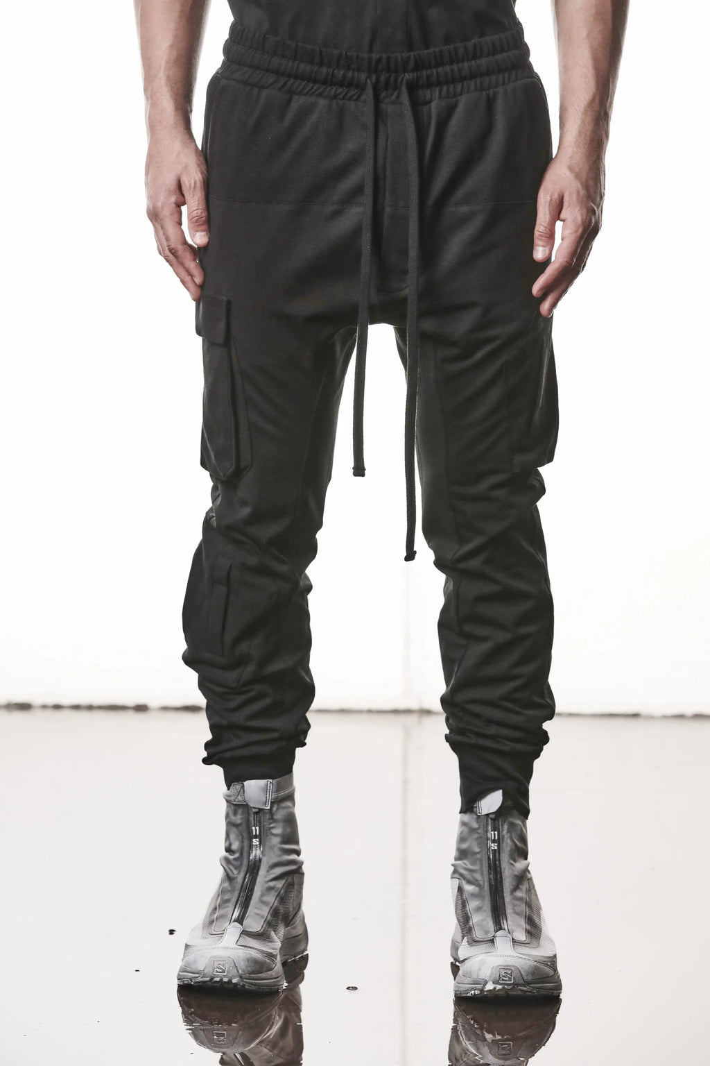 Thom Krom, Mens Pants, Black, Cargo Pockets, Stretch Cotton, Elastane, Spandex, Elasticated Waistband, Drawstring, Elasticated Cuffs, Long Legs, Regular Fit, Side Pockets, YKK Zippers, Front Portrait. 