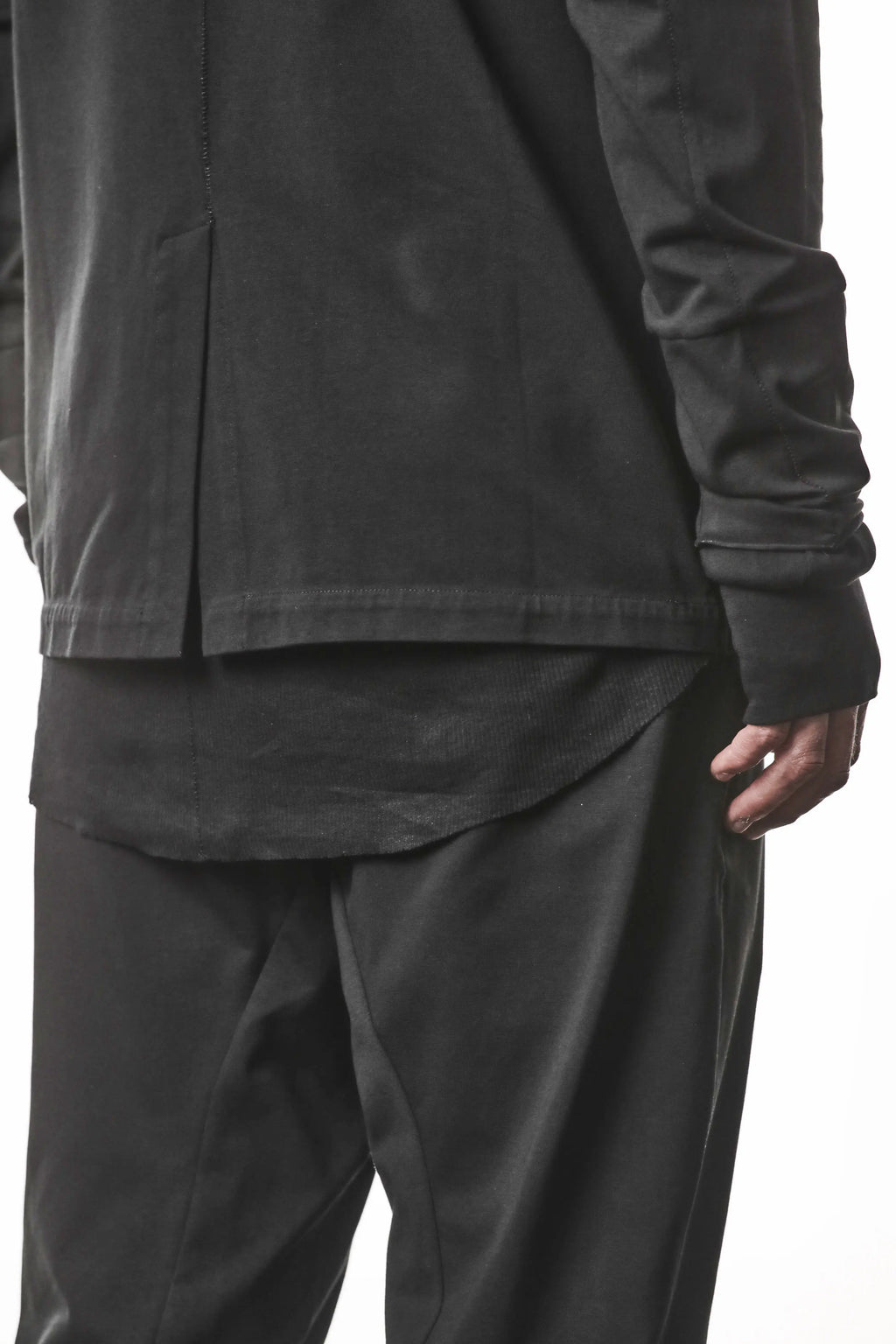 Thom Krom, Mens Blazer, Black, Shoulder Rib Patch, Thumbholes, 100% Cotton, Spandex, One Button, Thom Krom Button, Bellows Pockets, Long Sleeves, Regular Fit, Hem & Cuffs Close-up. 