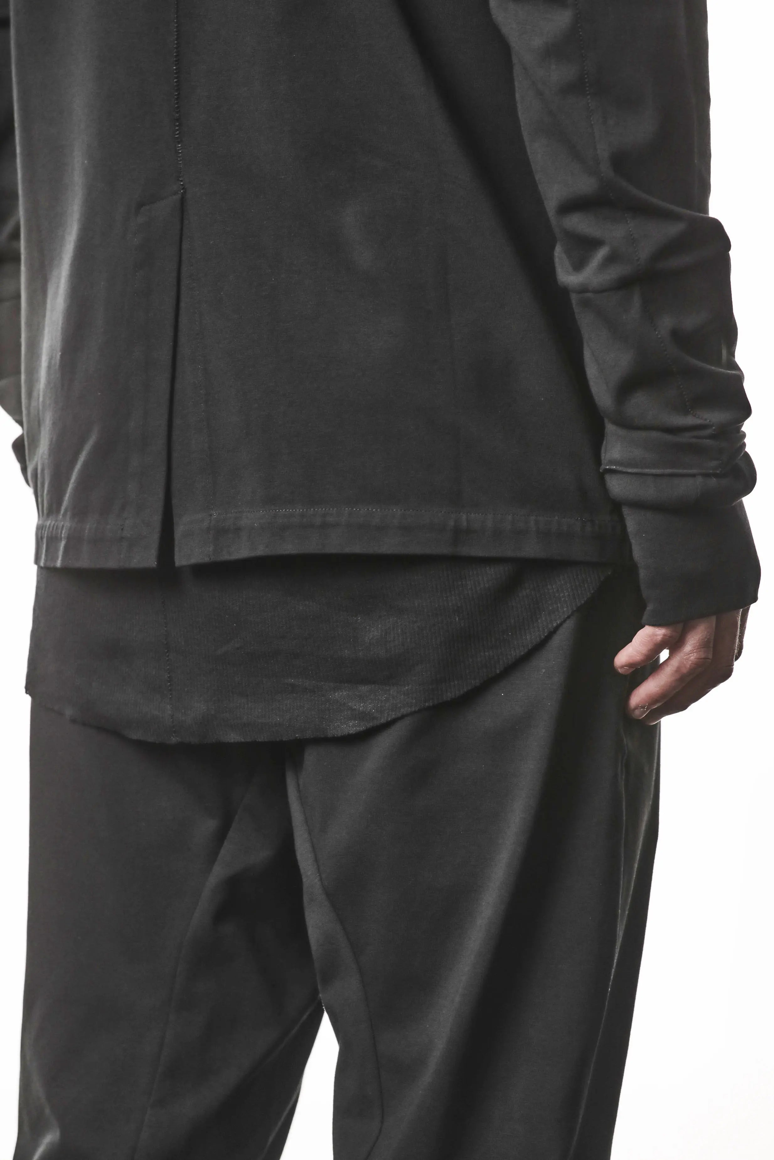 Thom Krom, Mens Blazer, Black, Shoulder Rib Patch, Thumbholes, 100% Cotton, Spandex, One Button, Thom Krom Button, Bellows Pockets, Long Sleeves, Regular Fit, Hem & Cuffs Close-up. 
