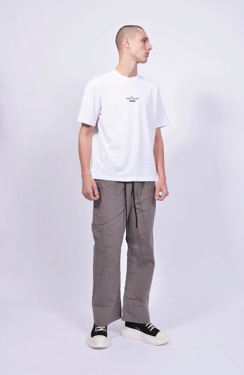 Thom Krom, Mens Pants, Rock, Wide Fit, Oversized Trousers, Elasticated Waistband, Drawstring, Side Pockets, Straight Legs, Back Pockets, Full Body Front View. 