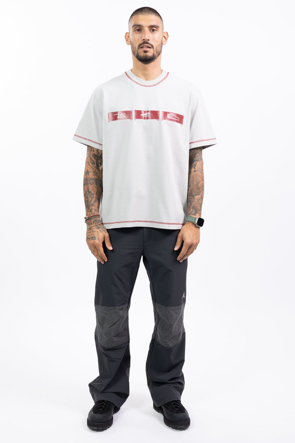 Roa Hiking - Graphic T-Shirt